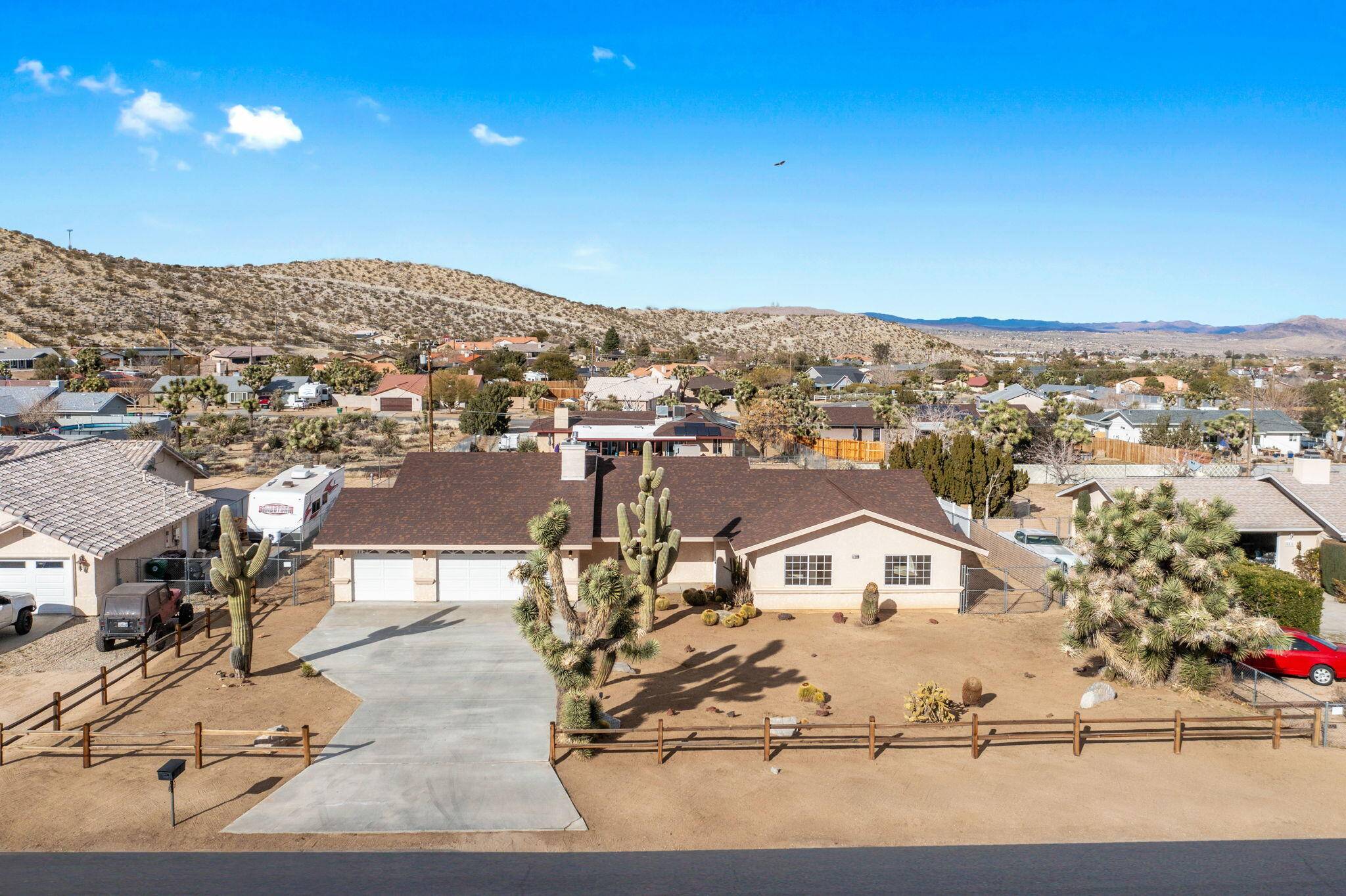 Yucca Valley, CA 92284,57996 Desert Gold DR