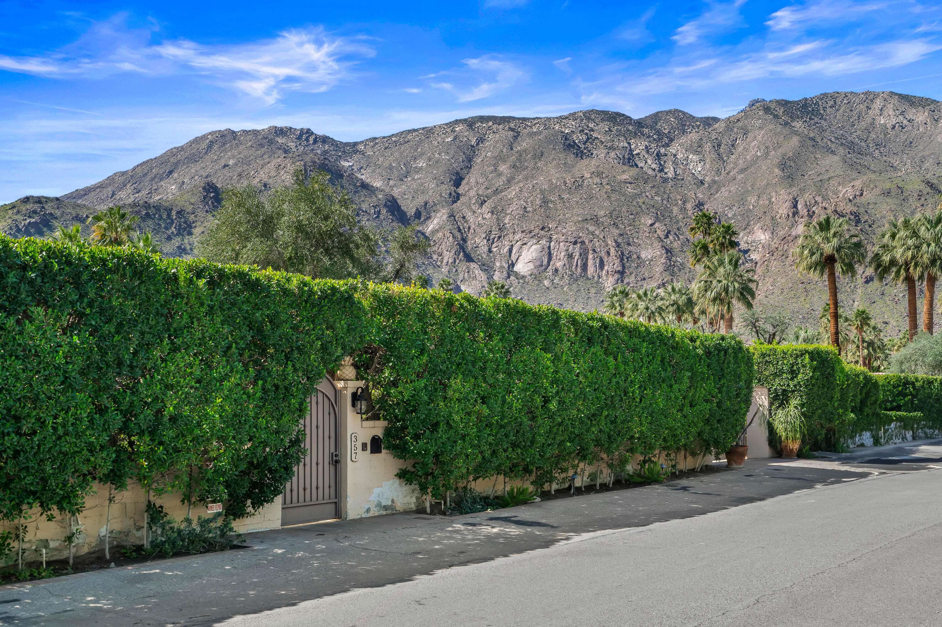 Palm Springs, CA 92262,357 Camino Sur