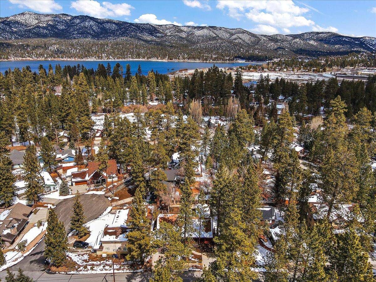 Big Bear Lake, CA 92315,41564 Mockingbird DR