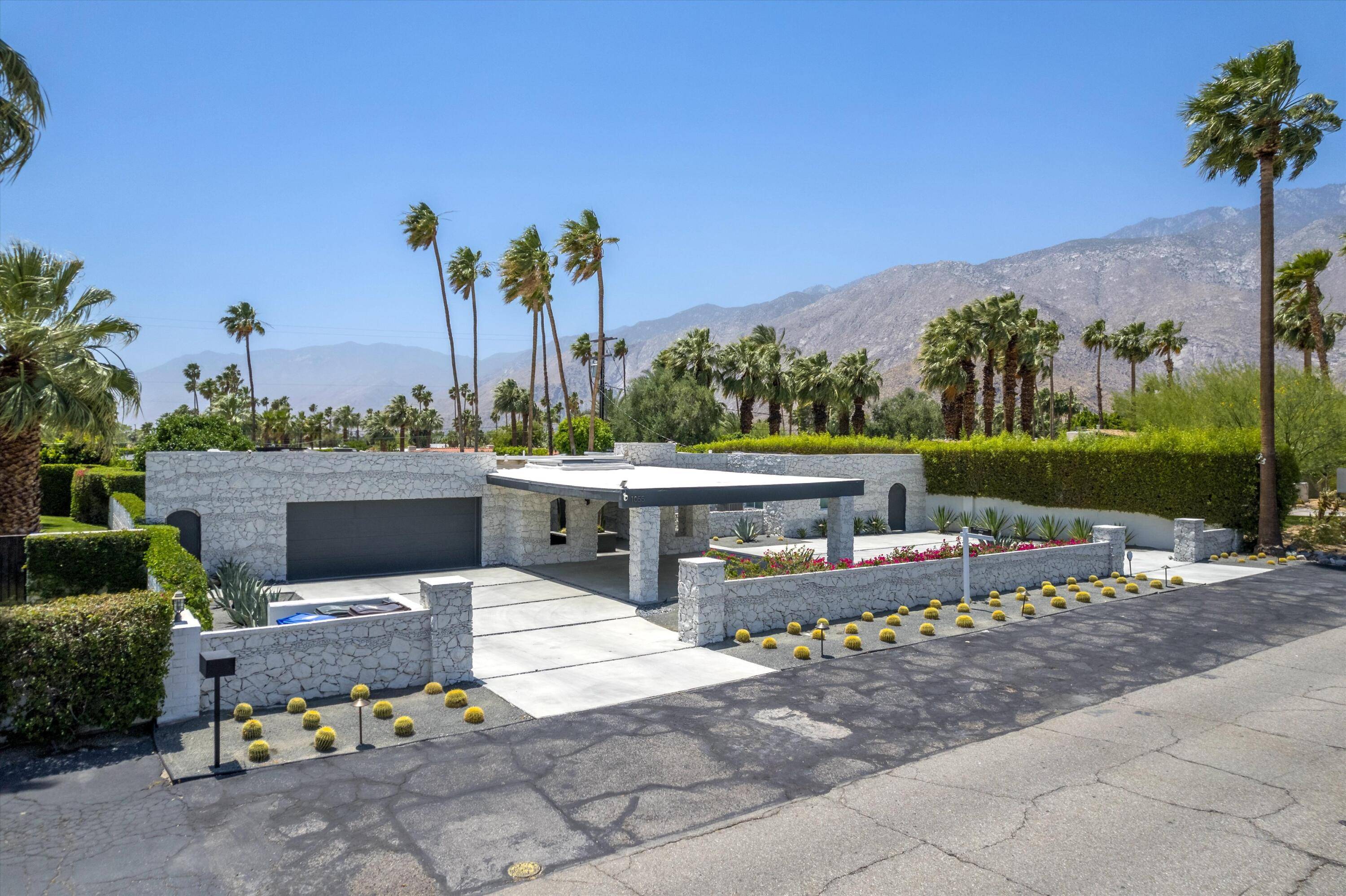 Palm Springs, CA 92262,1055 E Paseo El Mirador