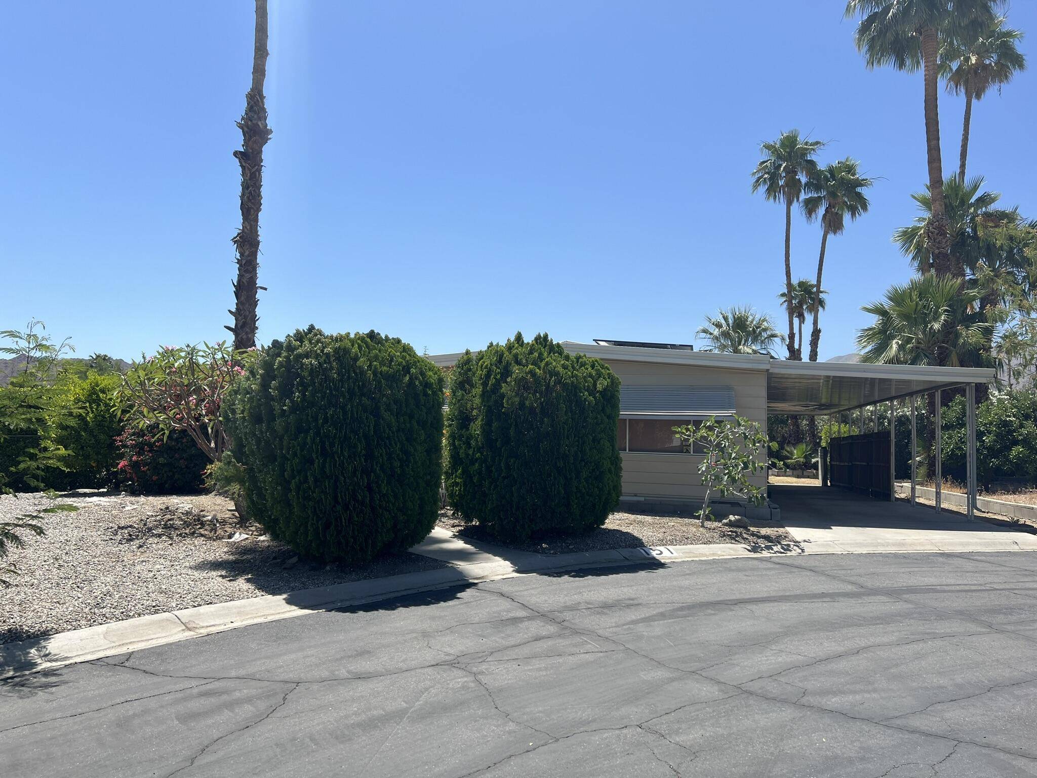 Palm Desert, CA 92260,49305 Highway 74 #151