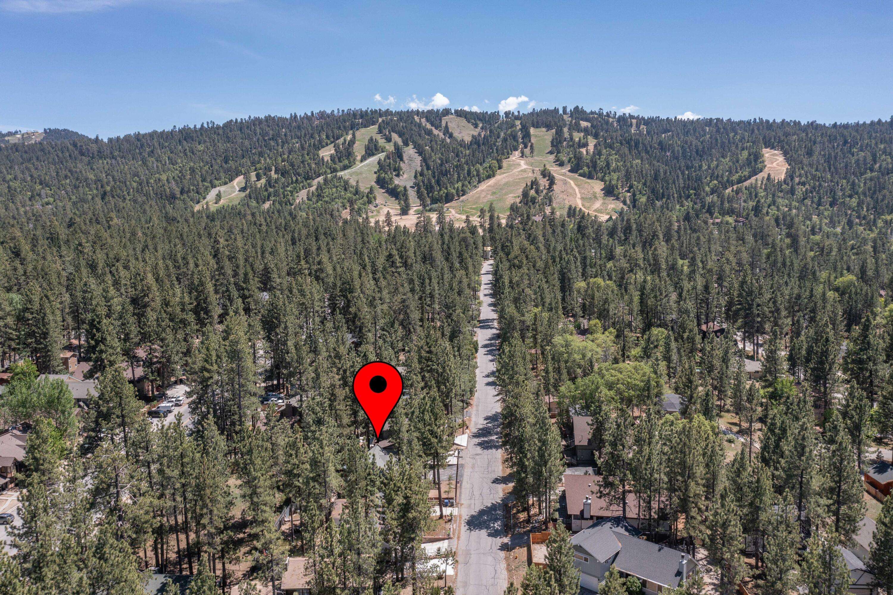 Big Bear Lake, CA 92315,575 Golden West DR