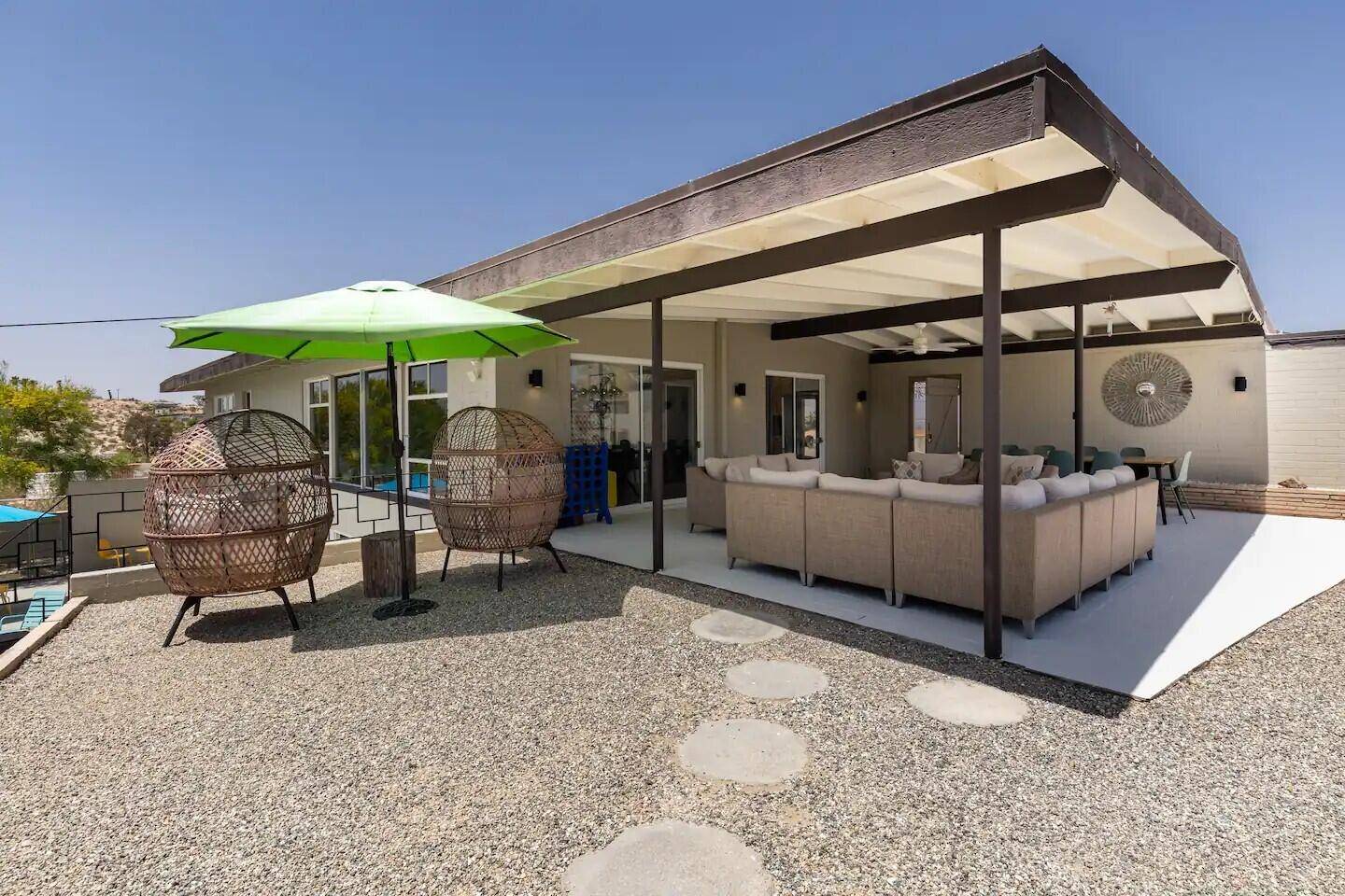 Twenty-nine Palms, CA 92277,73633 Desert Trail DR