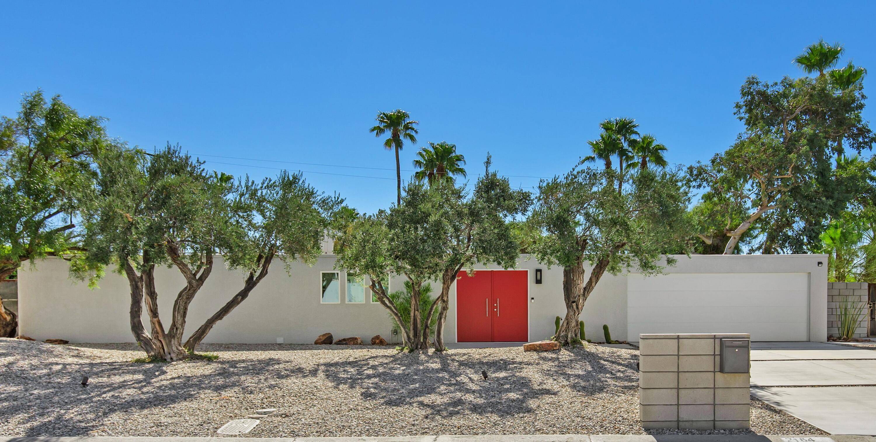 Palm Springs, CA 92262,2164 N Berne DR