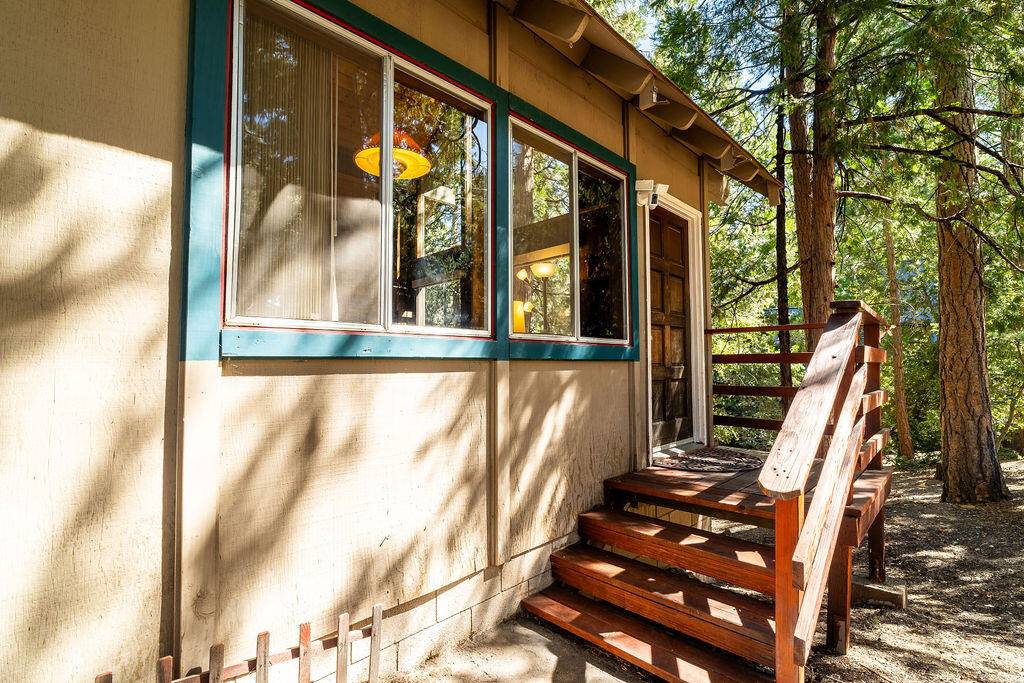 Idyllwild, CA 92549,26195 Hemstreet PL