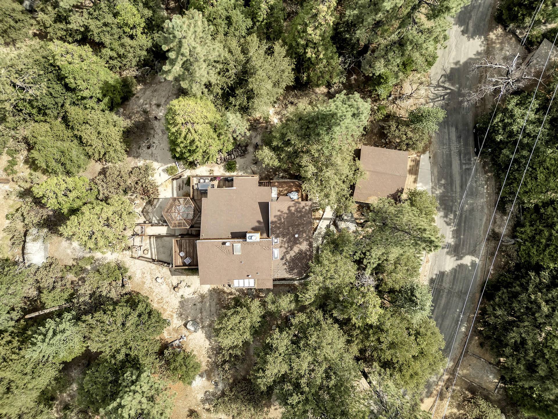 Idyllwild, CA 92549,25380 Green Oaks CT