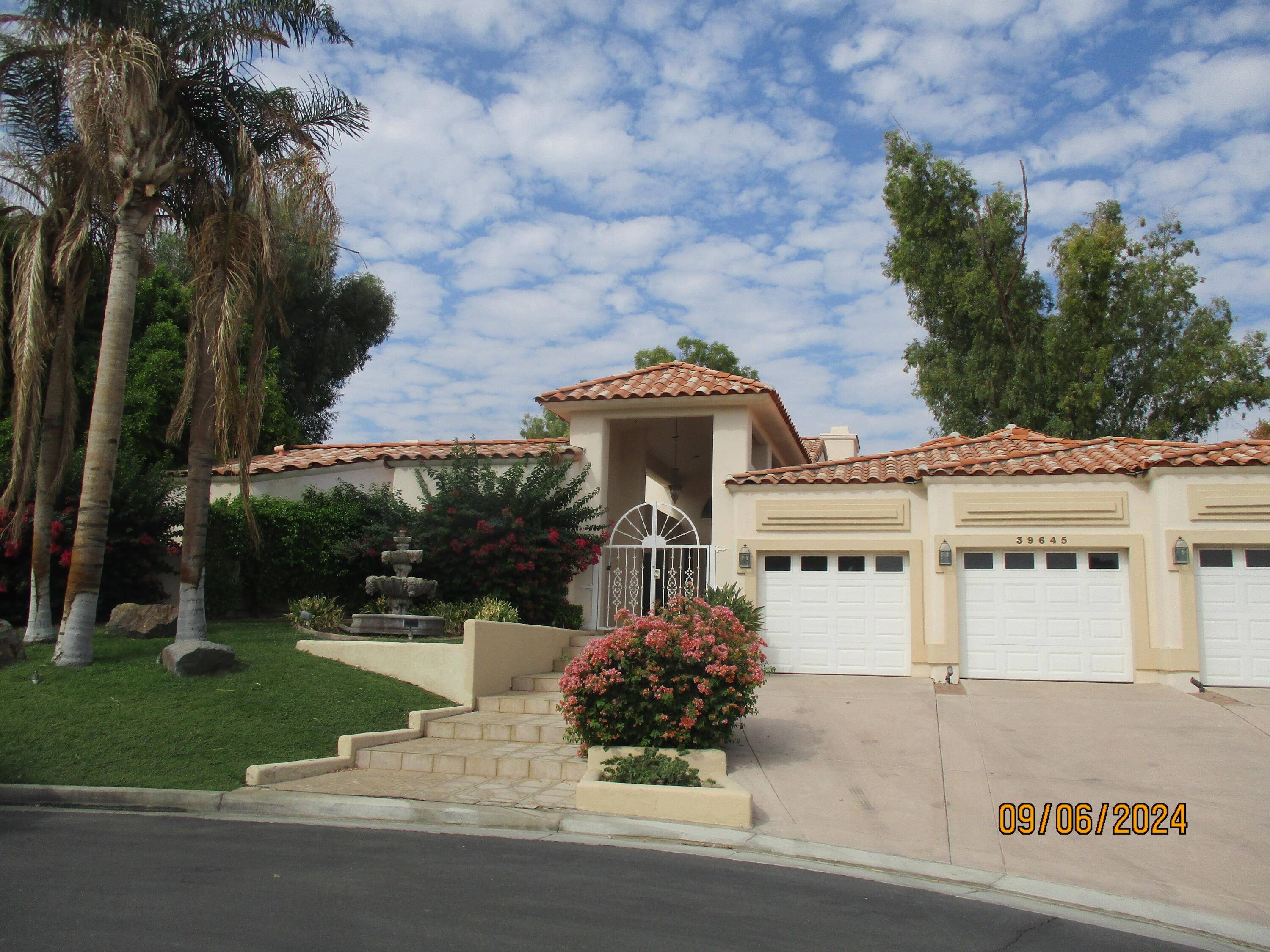 Palm Desert, CA 92211,39645 Blossom LN