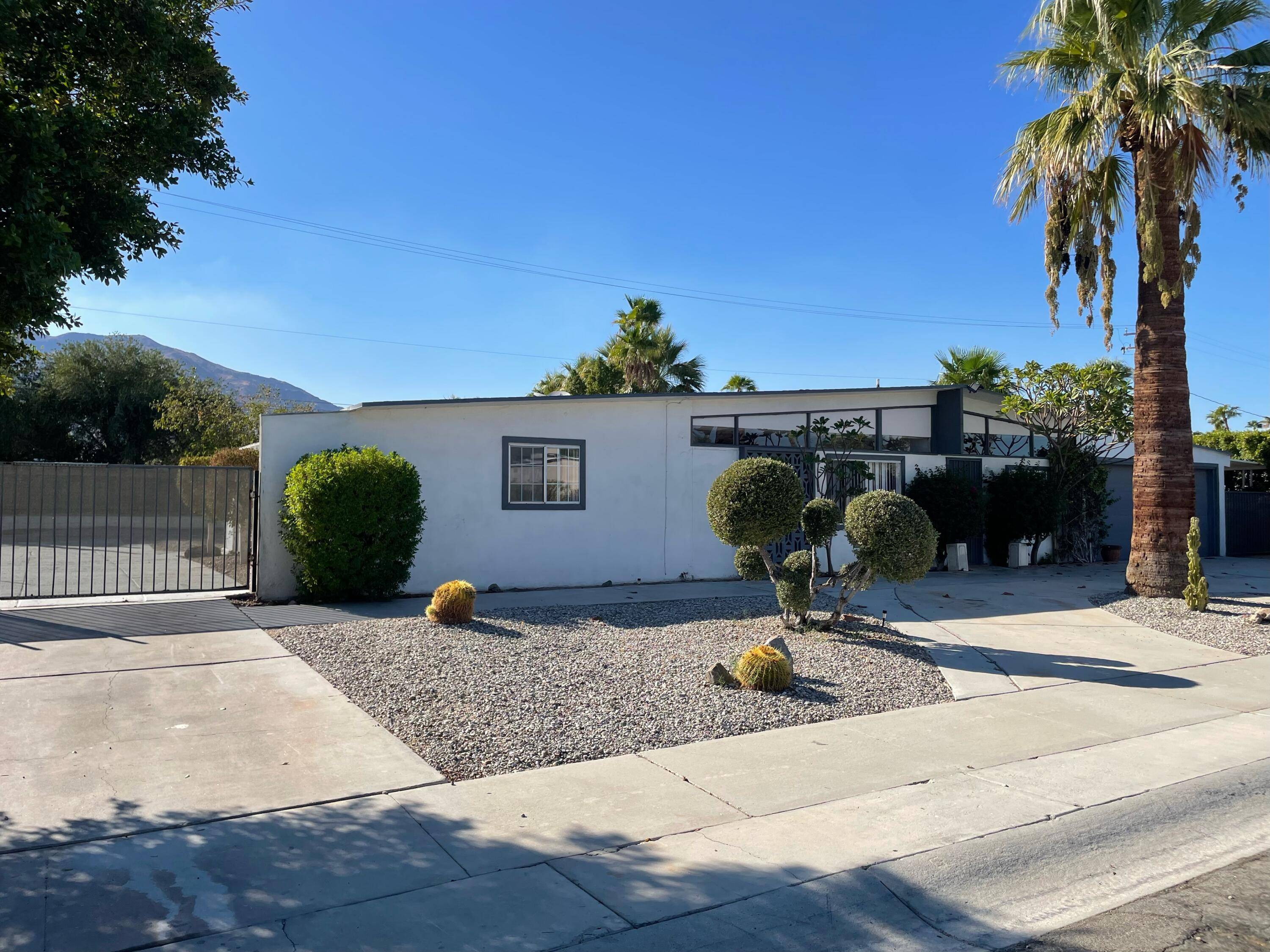 Palm Springs, CA 92262,2653 N Kitty Hawk DR