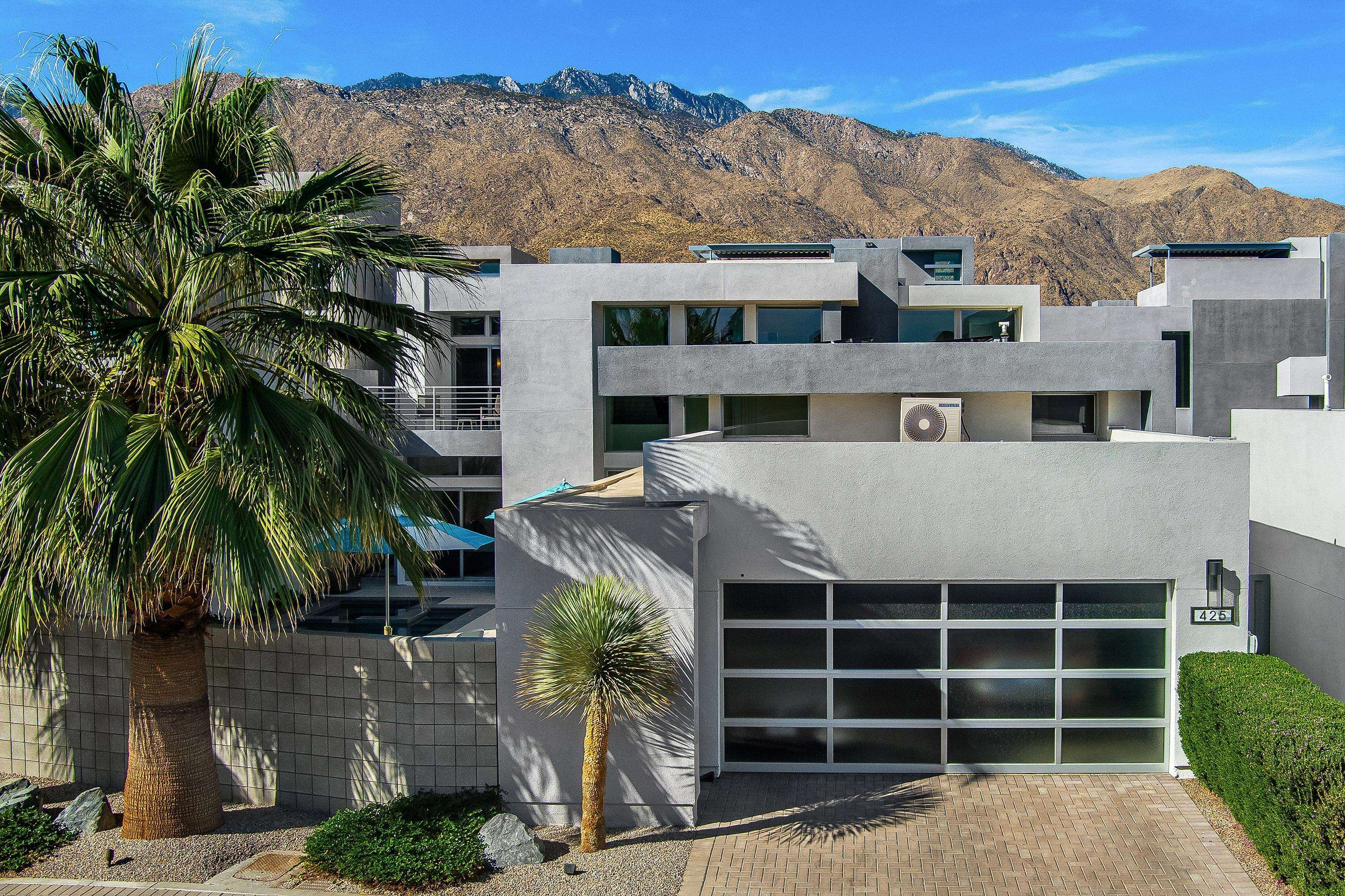 Palm Springs, CA 92262,425 Suave LN