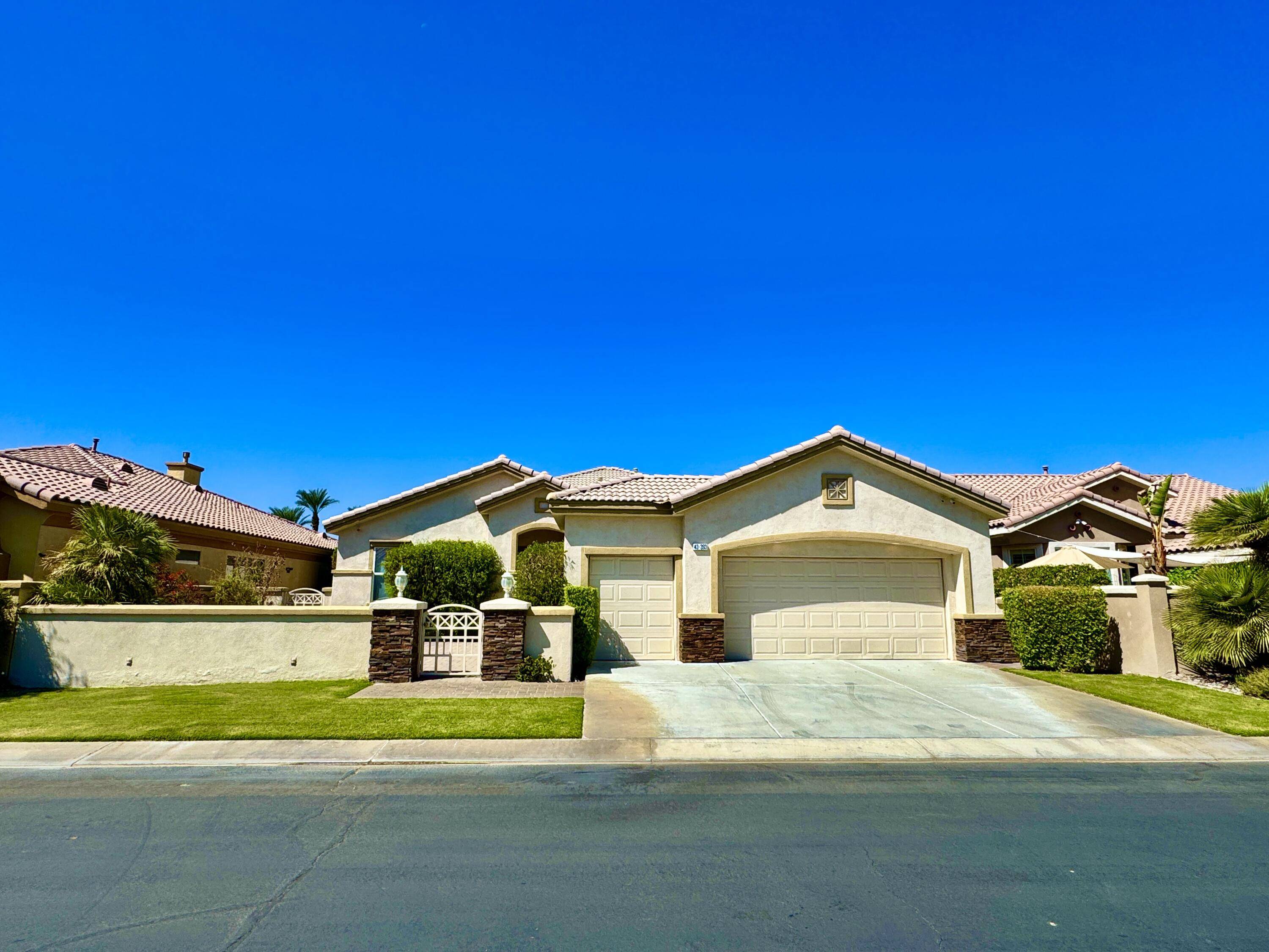 Indio, CA 92201,43393 Saint Andrews DR