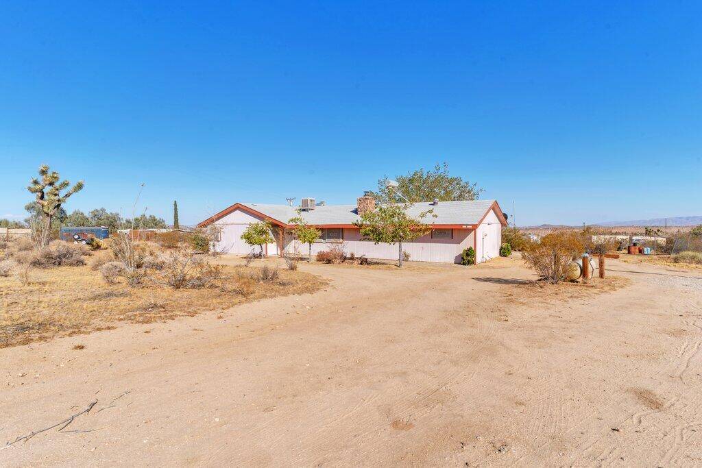 Yucca Valley, CA 92284,925 Inca TRL