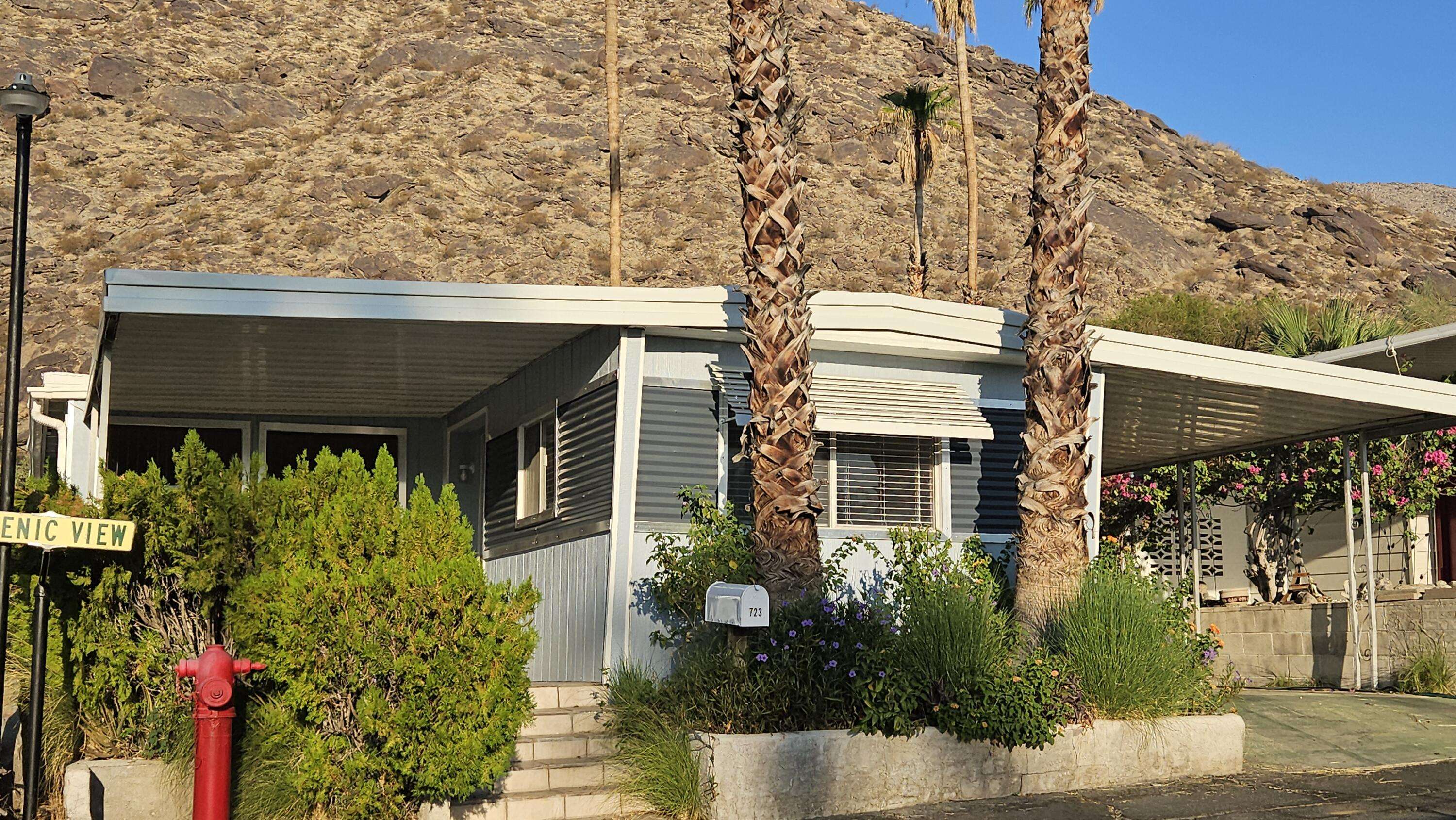 Palm Springs, CA 92264,723 Scenic View RD