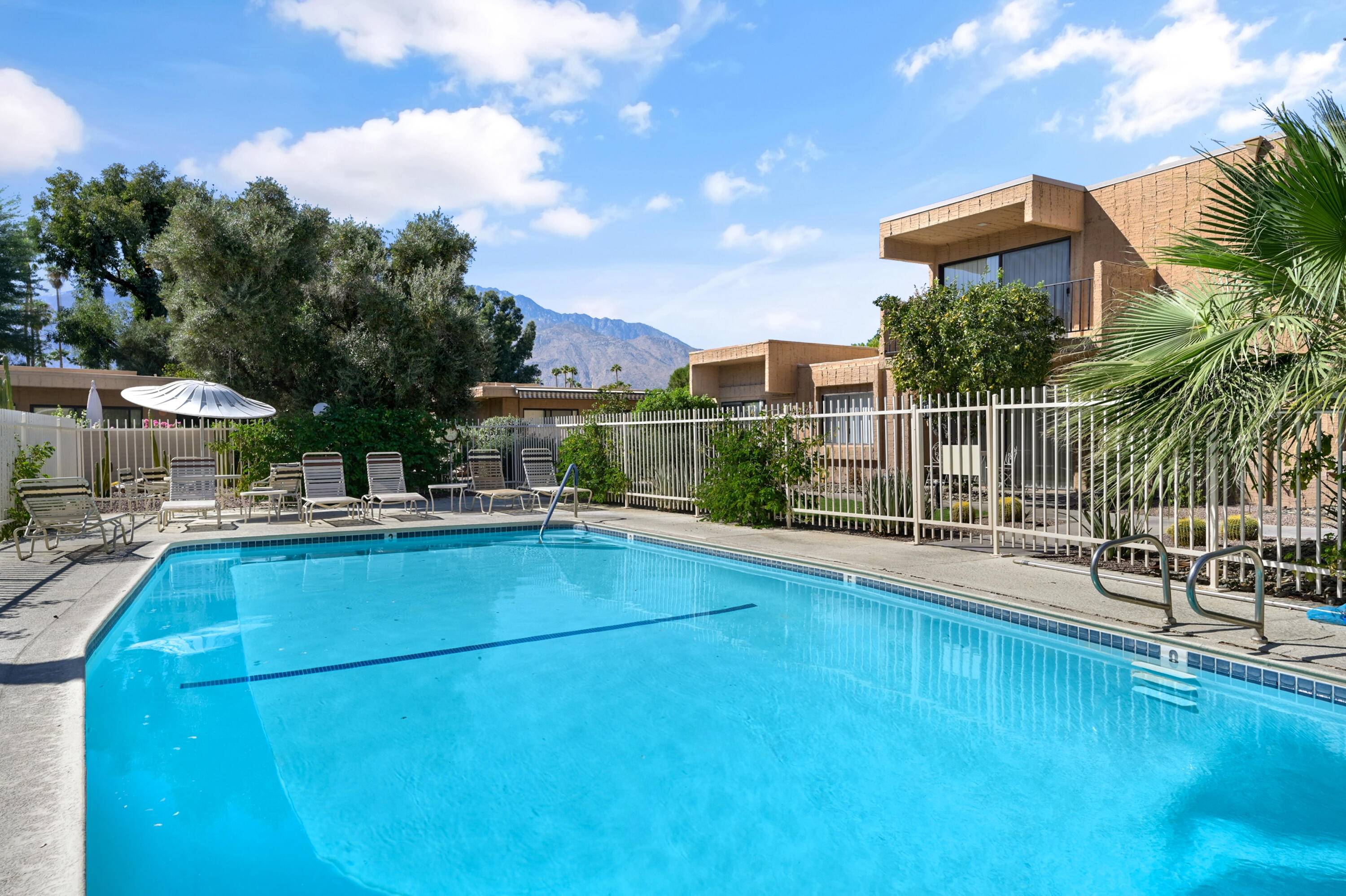 Palm Springs, CA 92264,2345 Los Patos DR