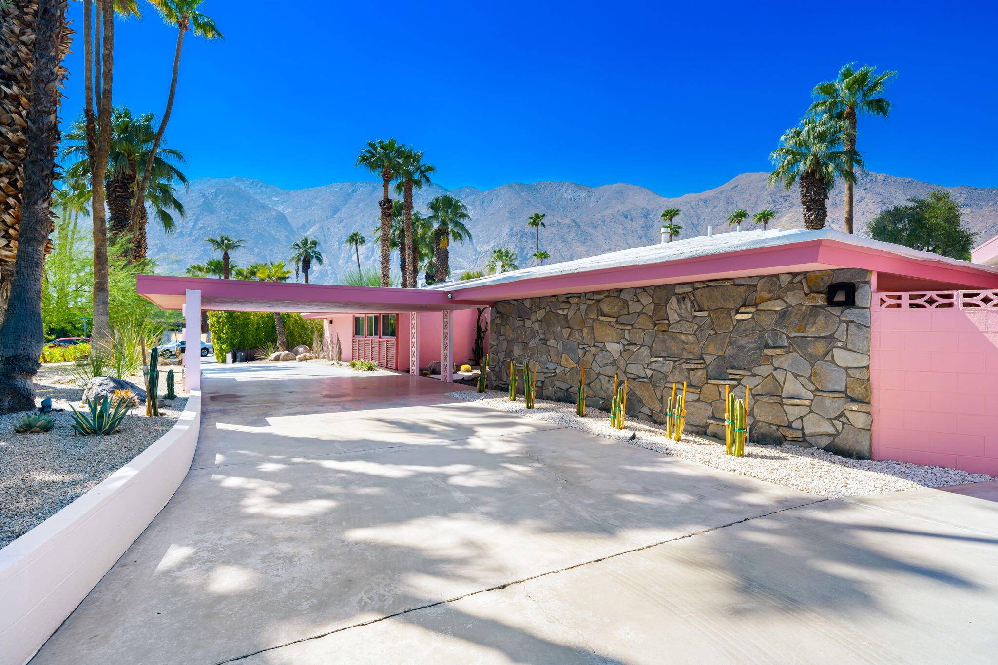 Palm Springs, CA 92262,1101 N Via Monte Vista VISTA