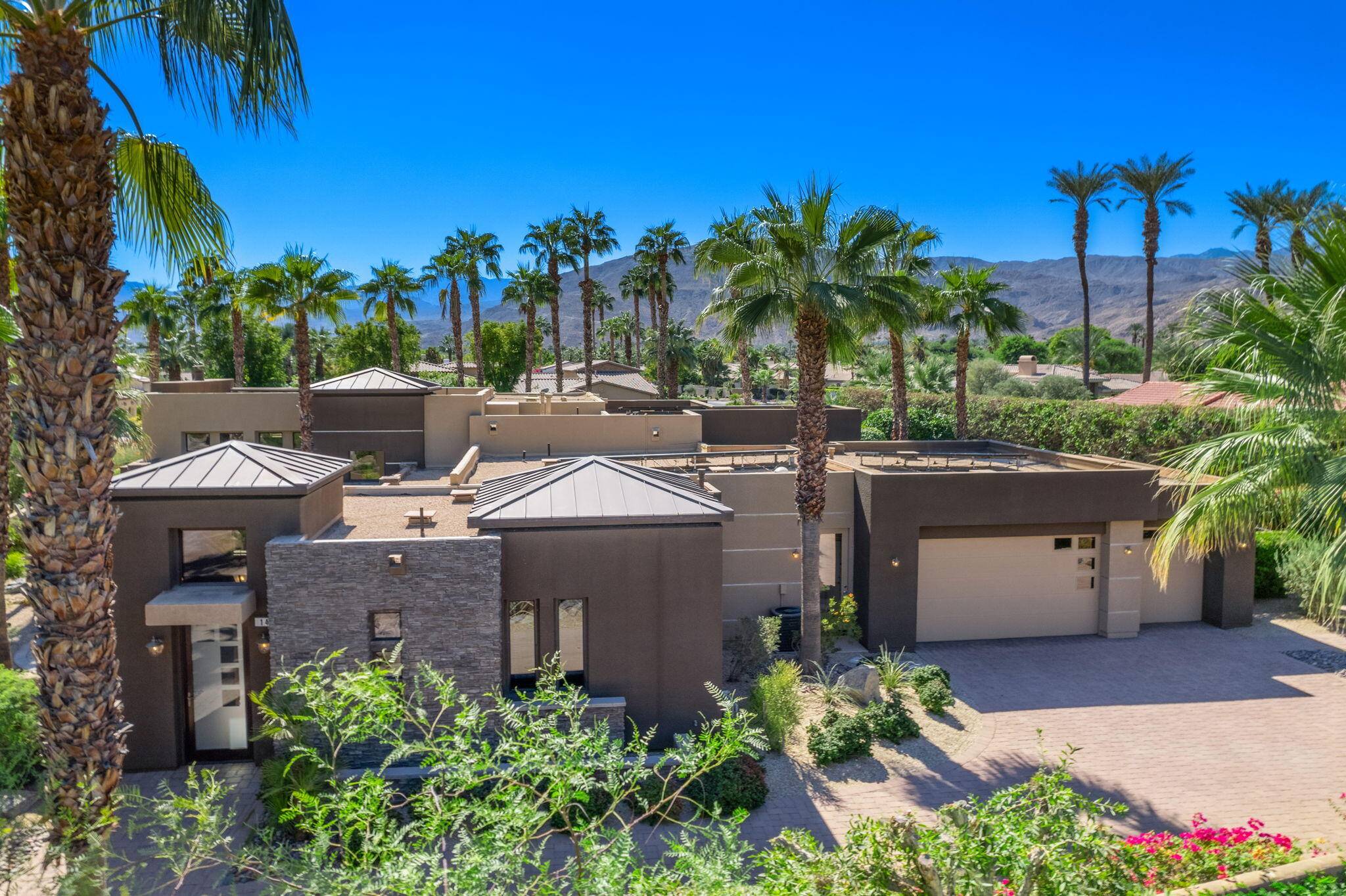 Rancho Mirage, CA 92270,14 Dominion CT