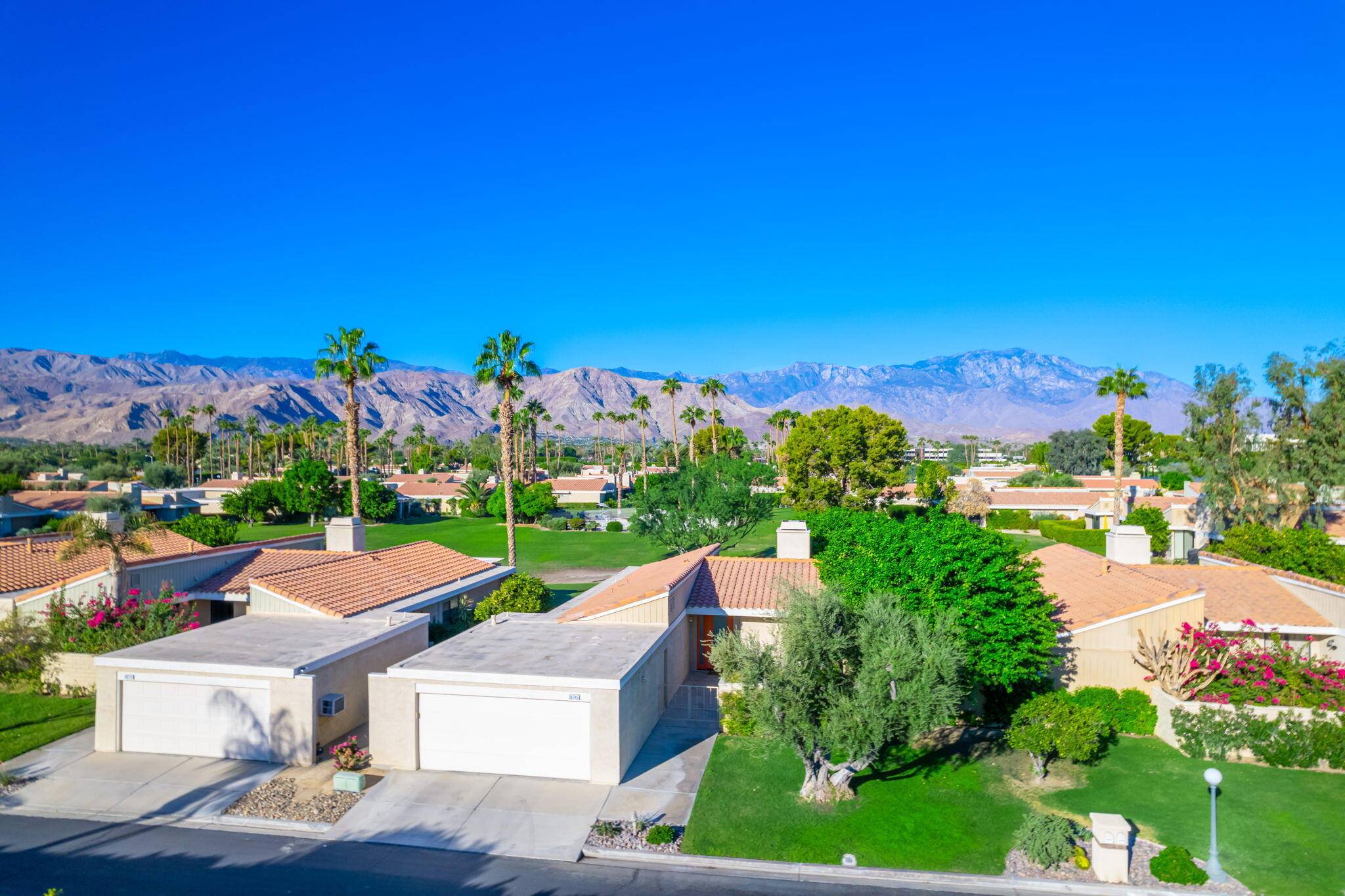 Rancho Mirage, CA 92270,39745 Burton DR