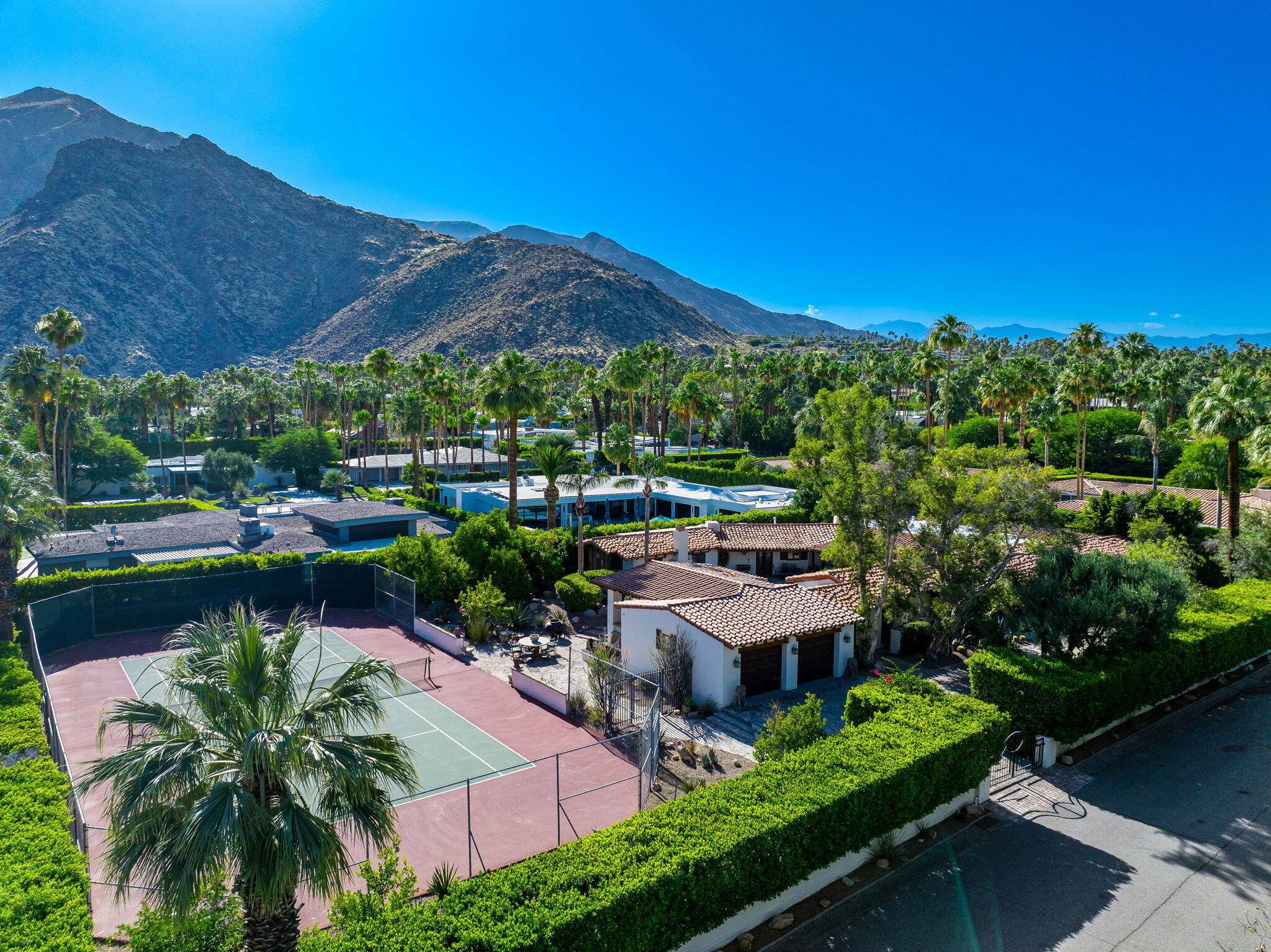 Palm Springs, CA 92262,1205 Camino Mirasol