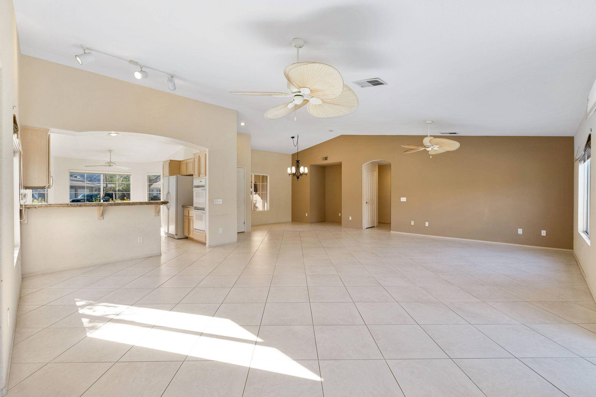 La Quinta, CA 92253,47940 Via Jardin