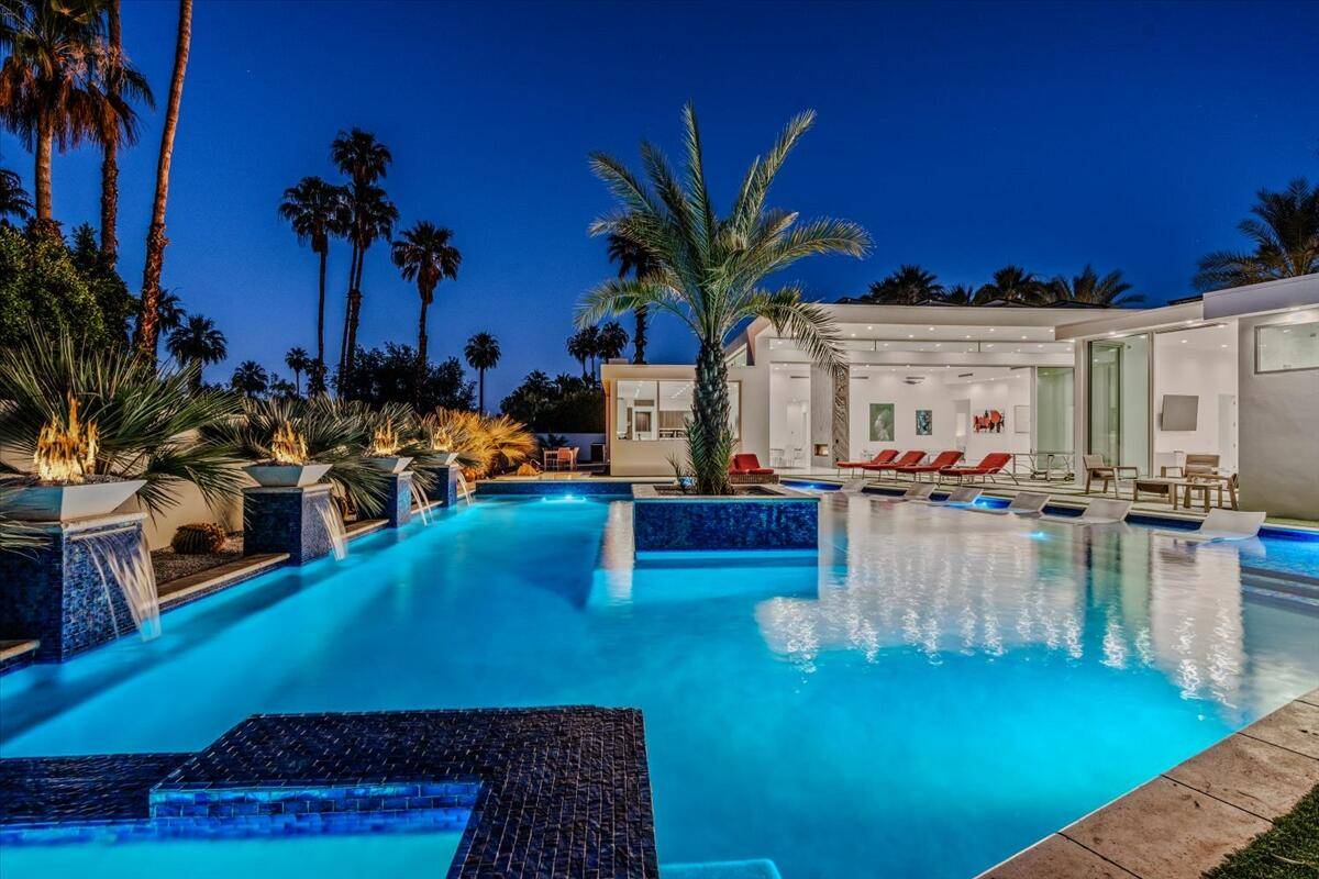 Palm Springs, CA 92264,350 W El Portal