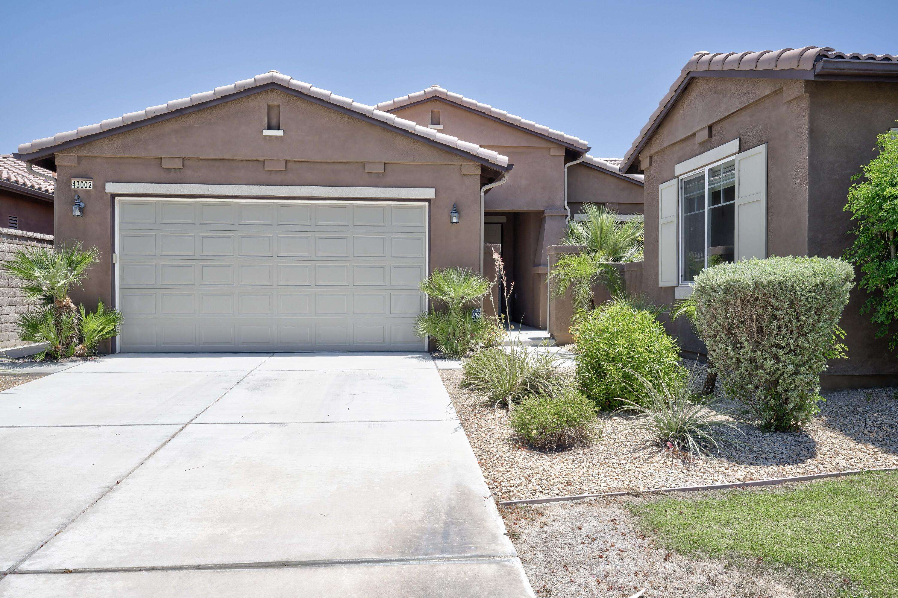 Indio, CA 92203,43002 Traccia WAY