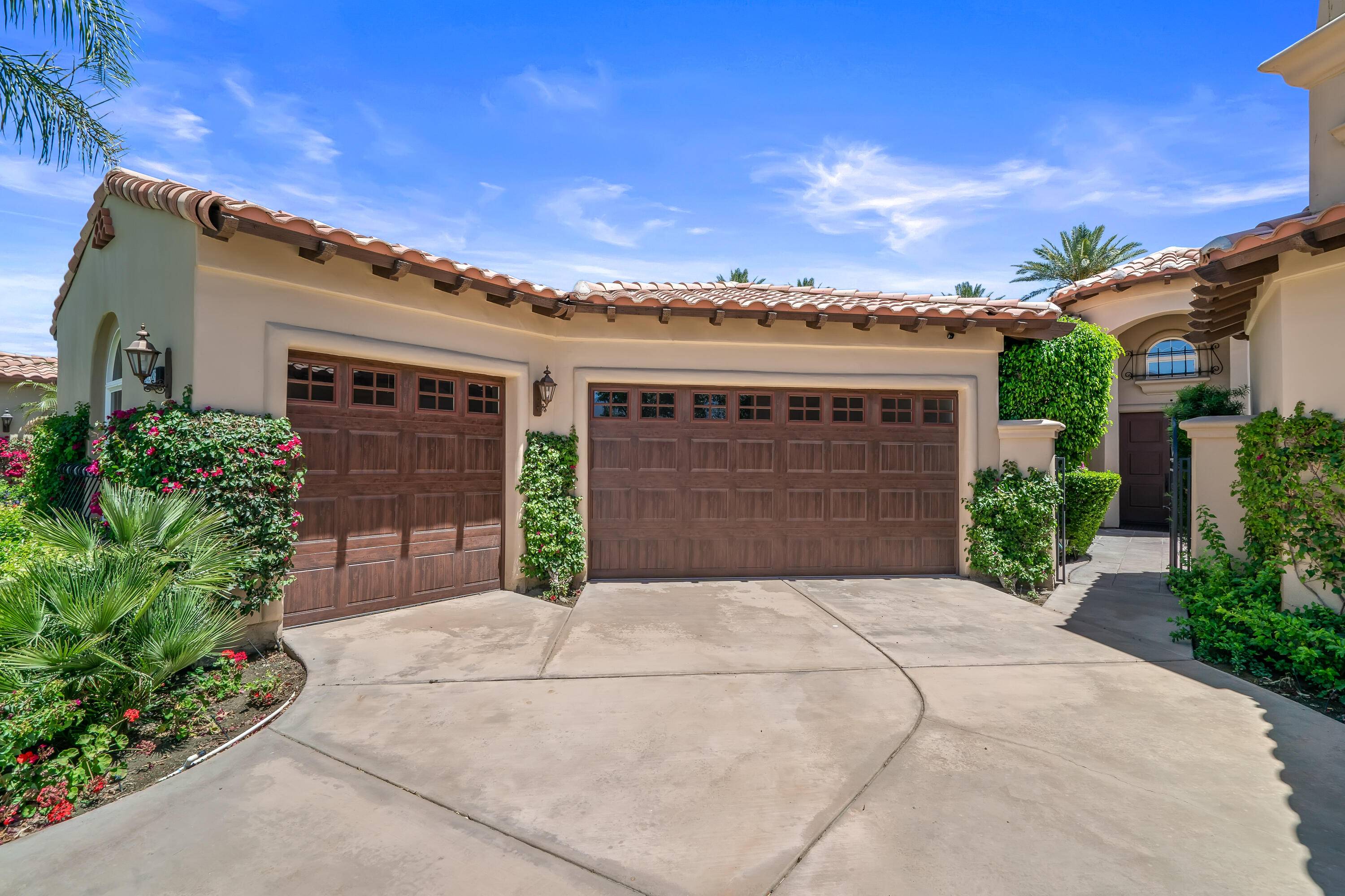 La Quinta, CA 92253,49386 Montana WAY