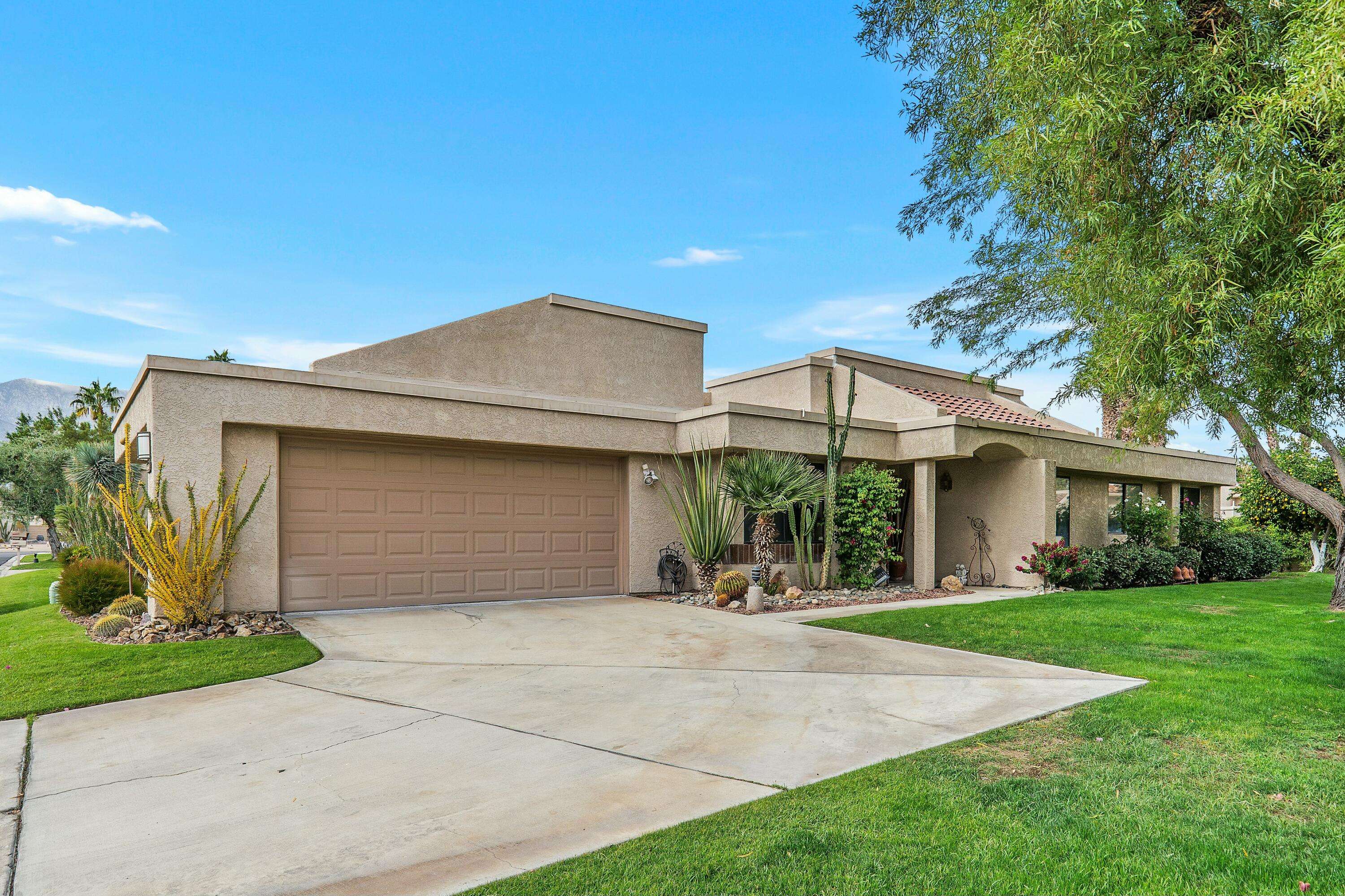 Cathedral City, CA 92234,68160 Pine PL