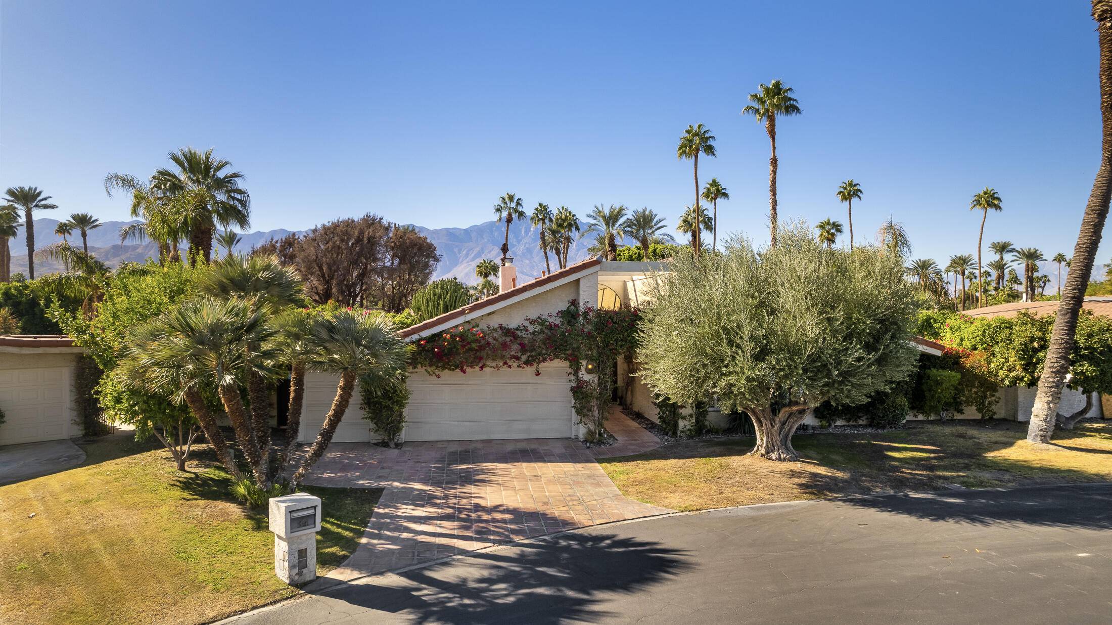 Rancho Mirage, CA 92270,34 Lincoln PL