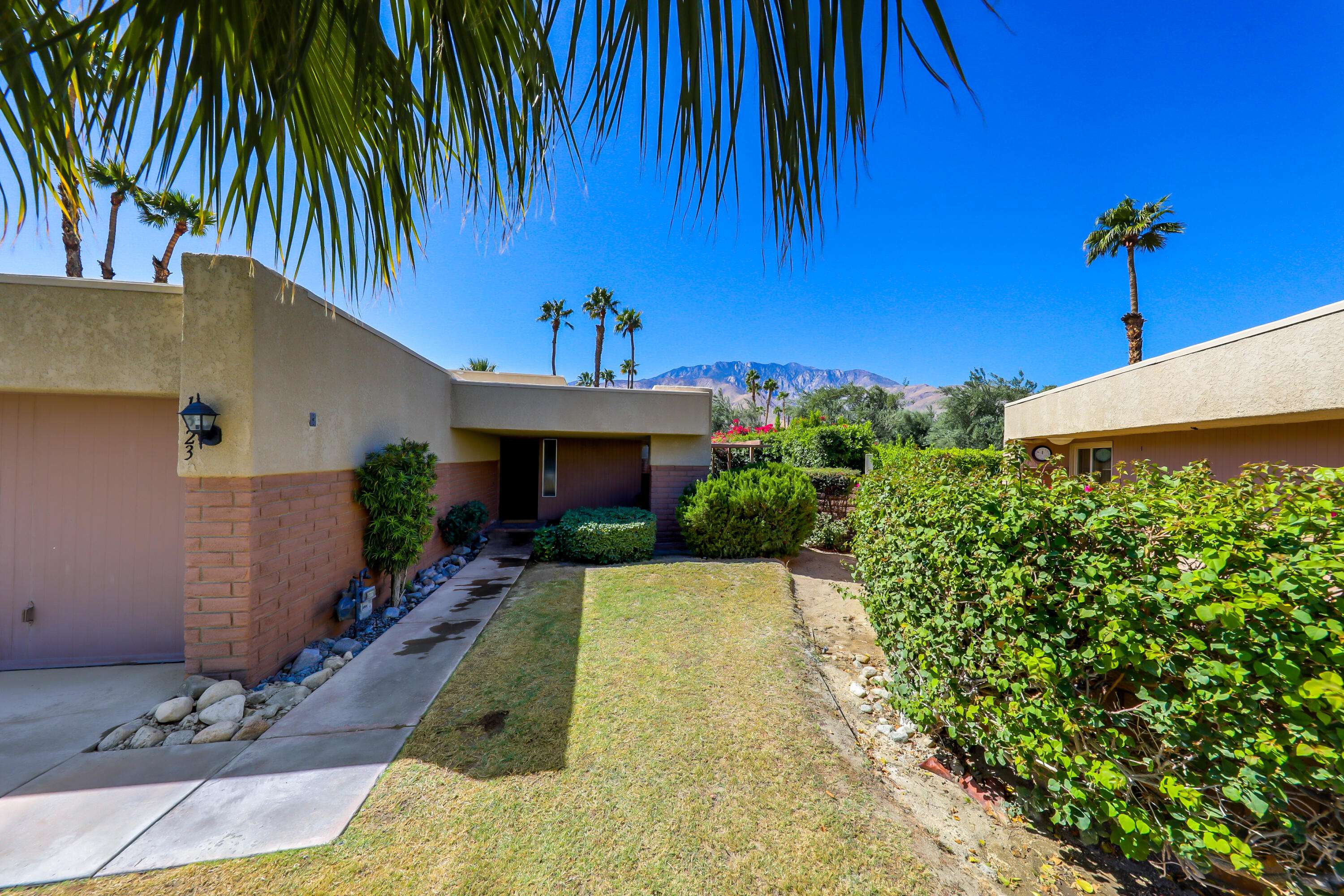 Palm Springs, CA 92262,1323 Sunflower CIR