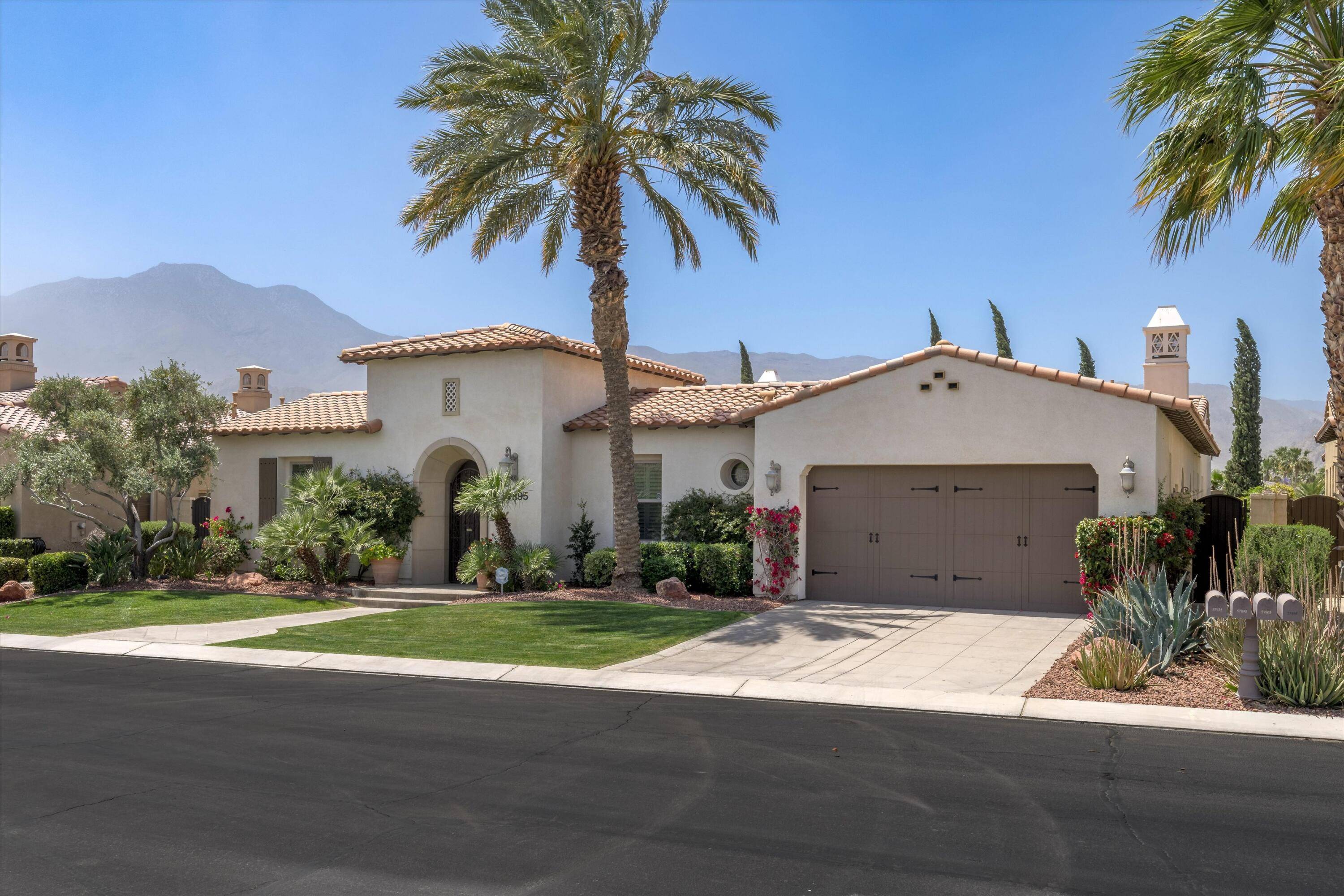 La Quinta, CA 92253,57895 Rosewood CT