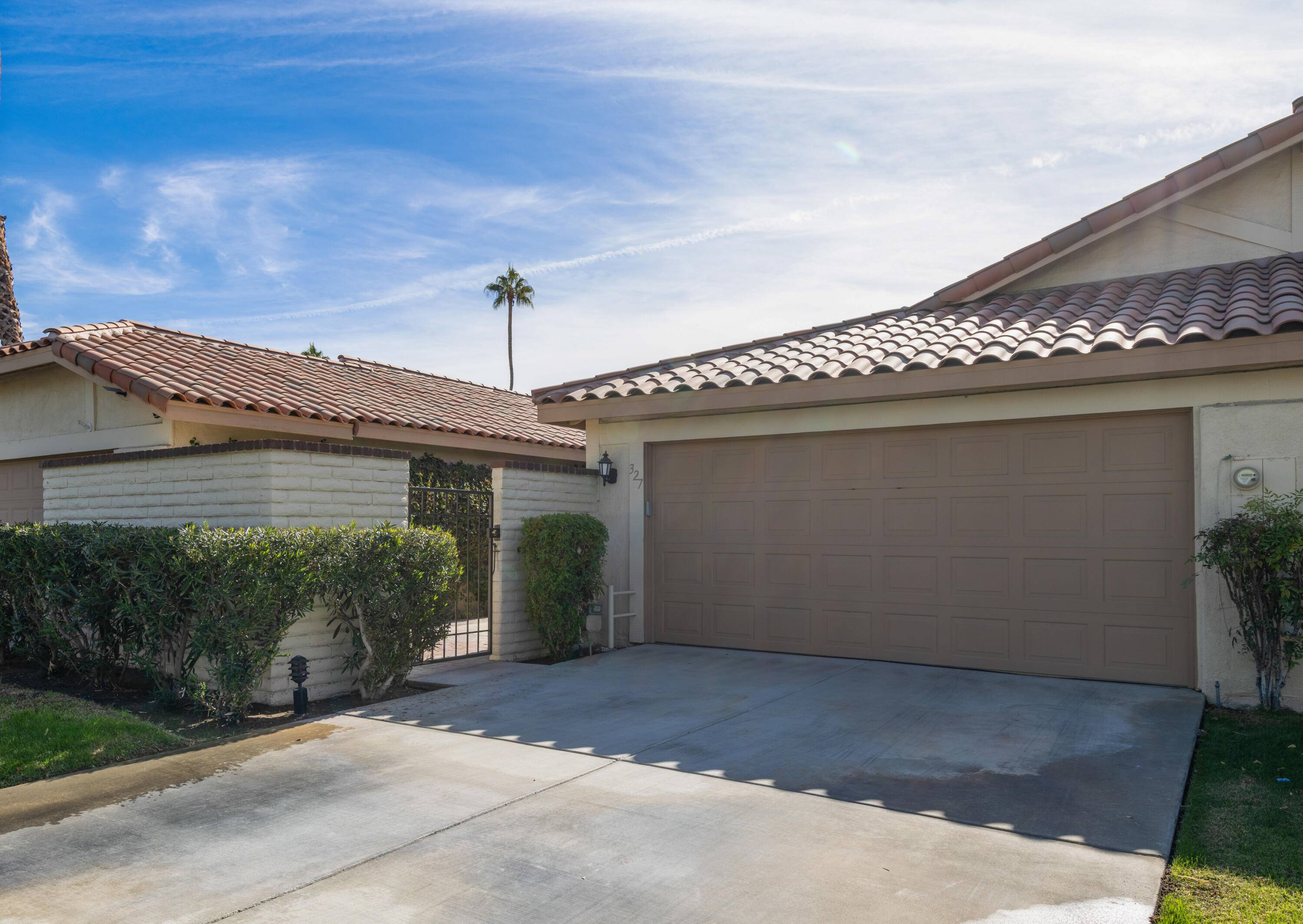 Palm Desert, CA 92260,327 San Remo ST