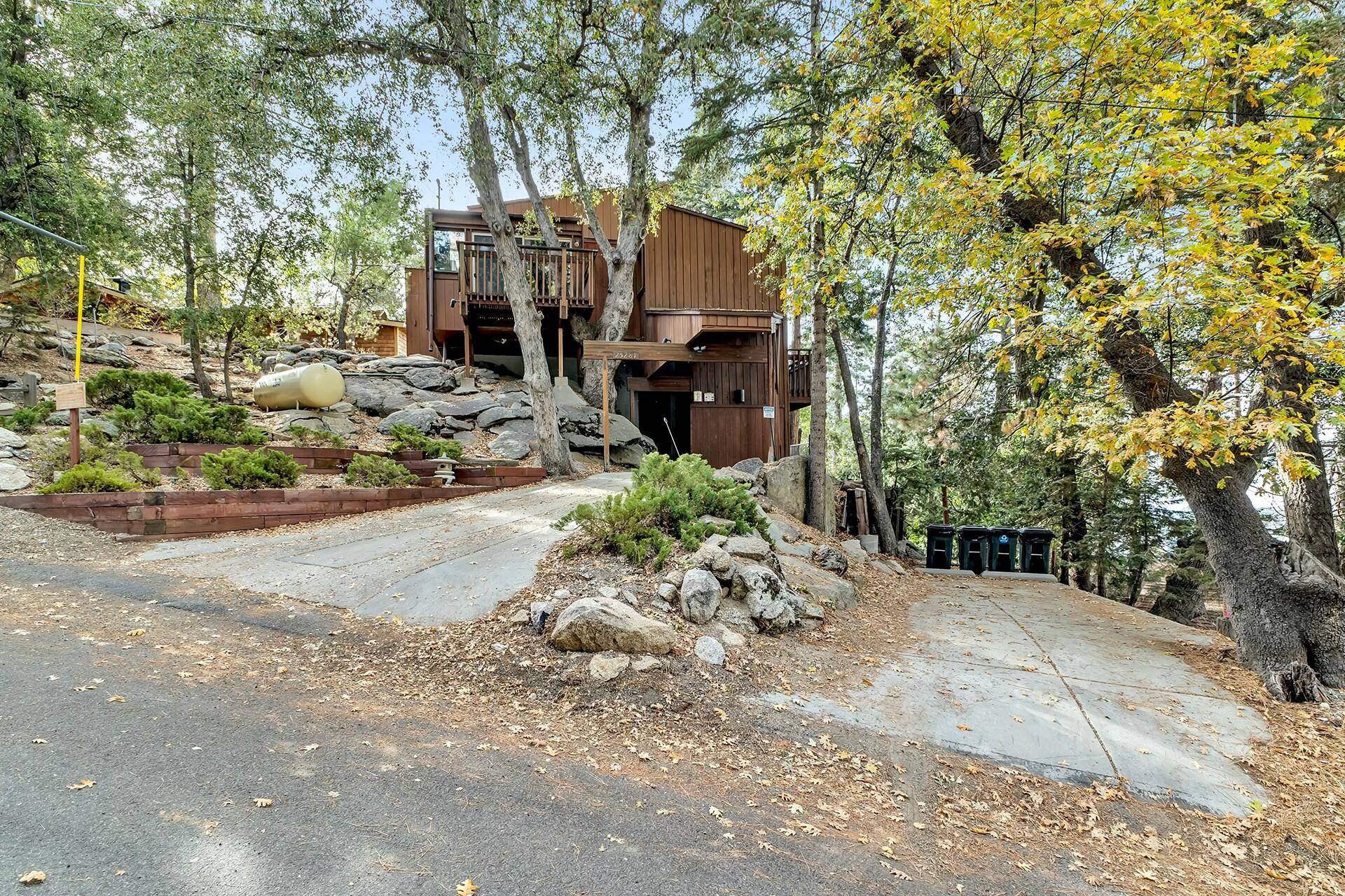 Idyllwild, CA 92549,25281 Deer Path