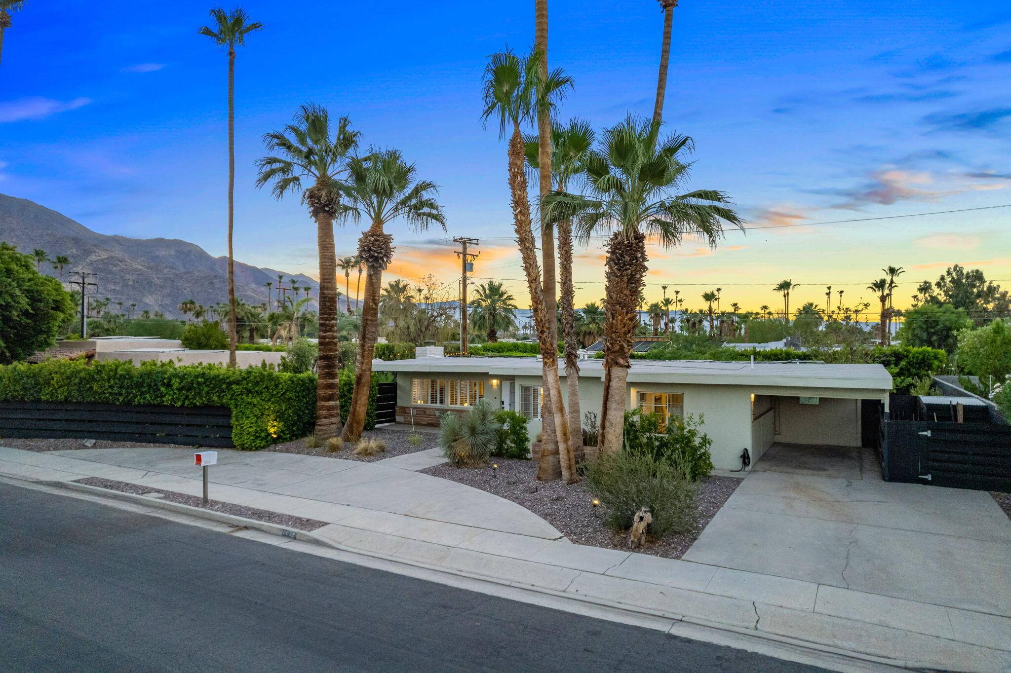 Palm Springs, CA 92264,1254 E San Lucas