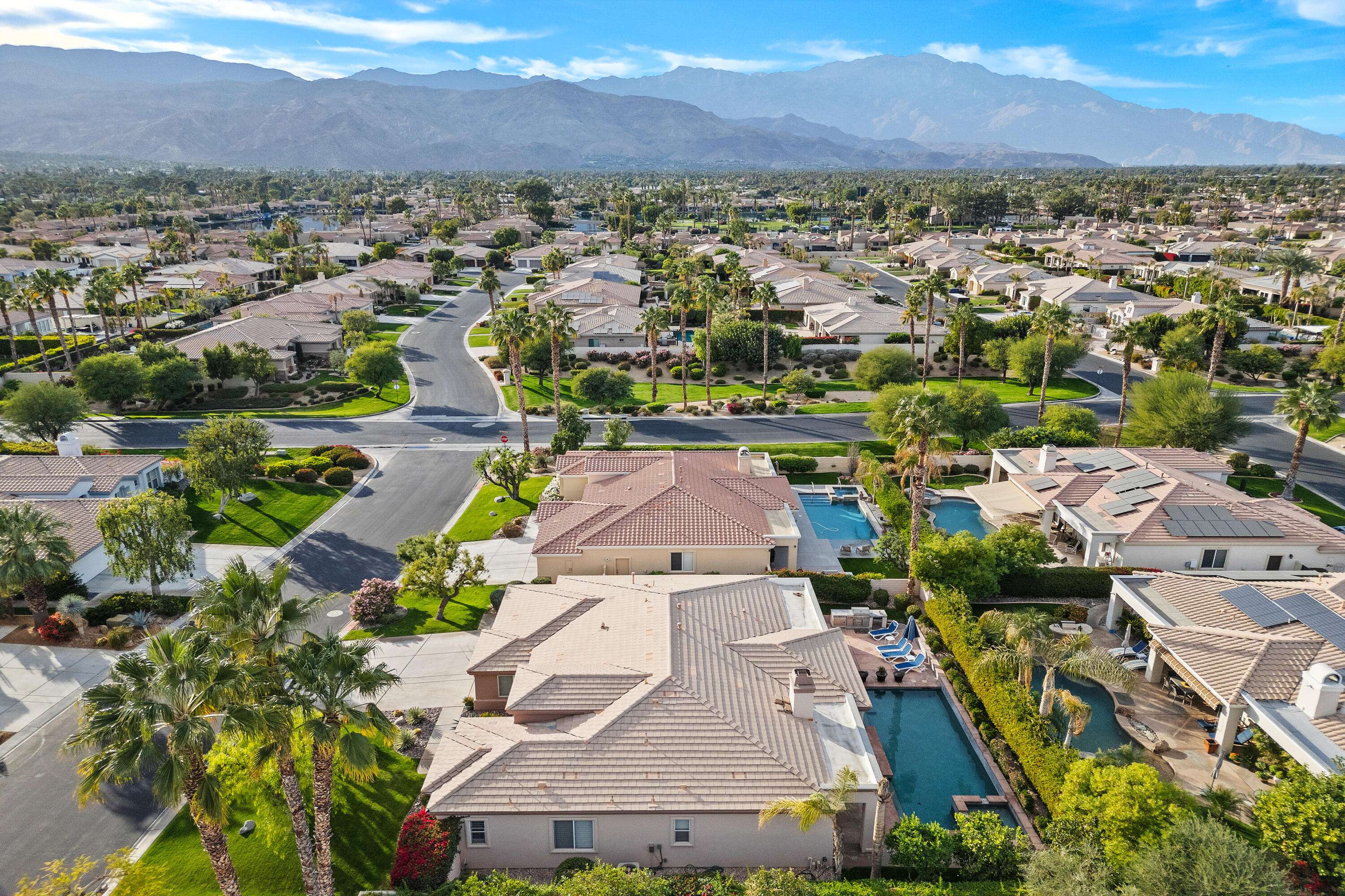 Rancho Mirage, CA 92270,26 Calle La Reina