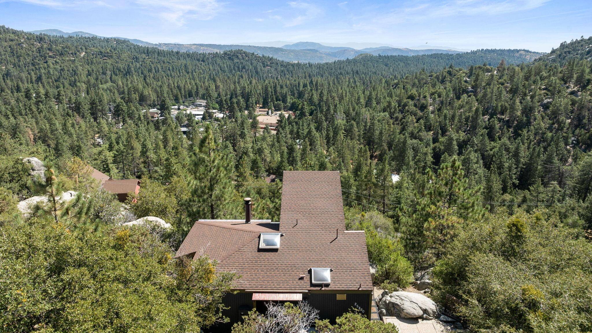 Idyllwild, CA 92549,25430 Fernleaf DR