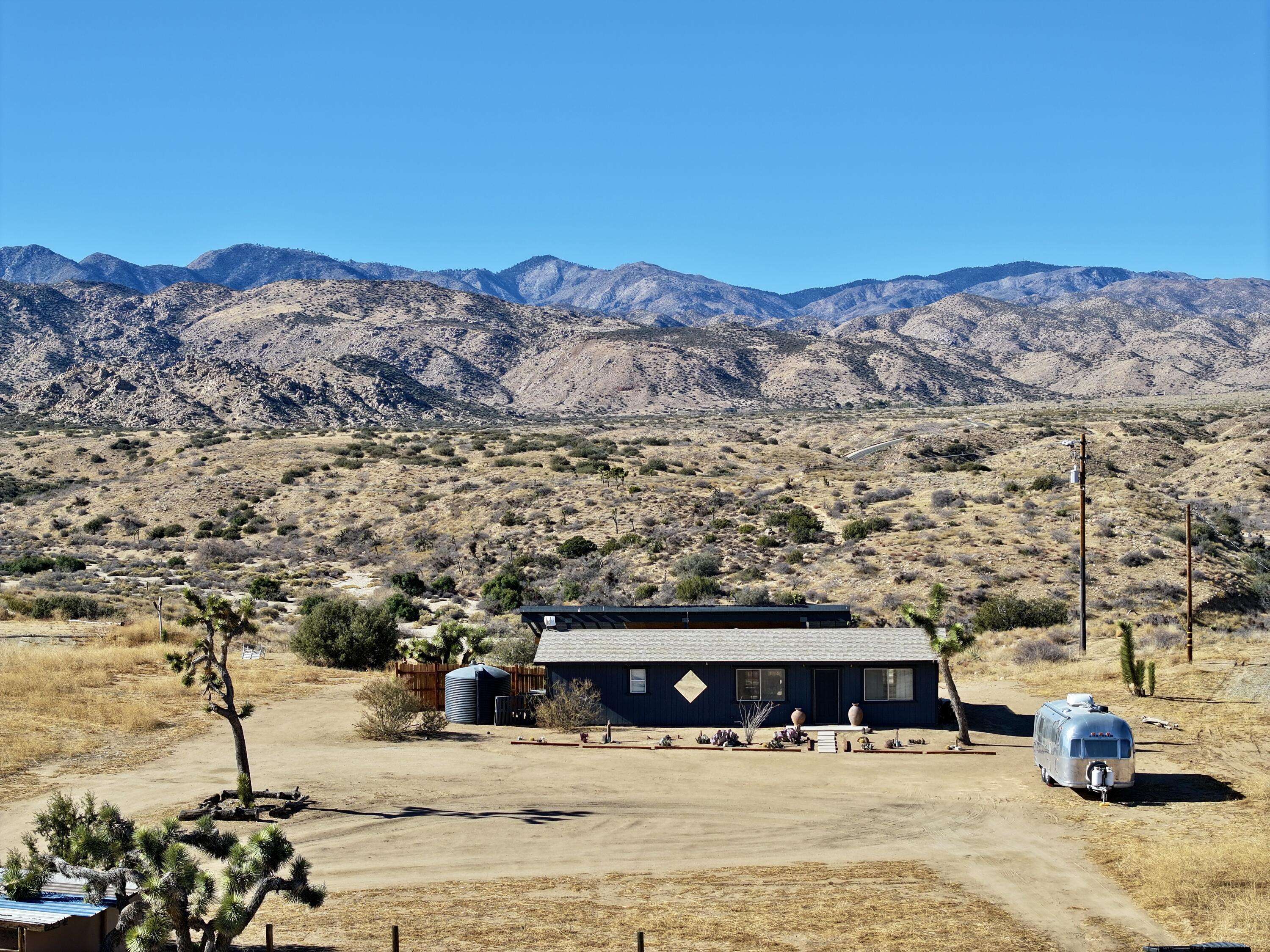 Pioneertown, CA 92268,5120 Tom Mix RD