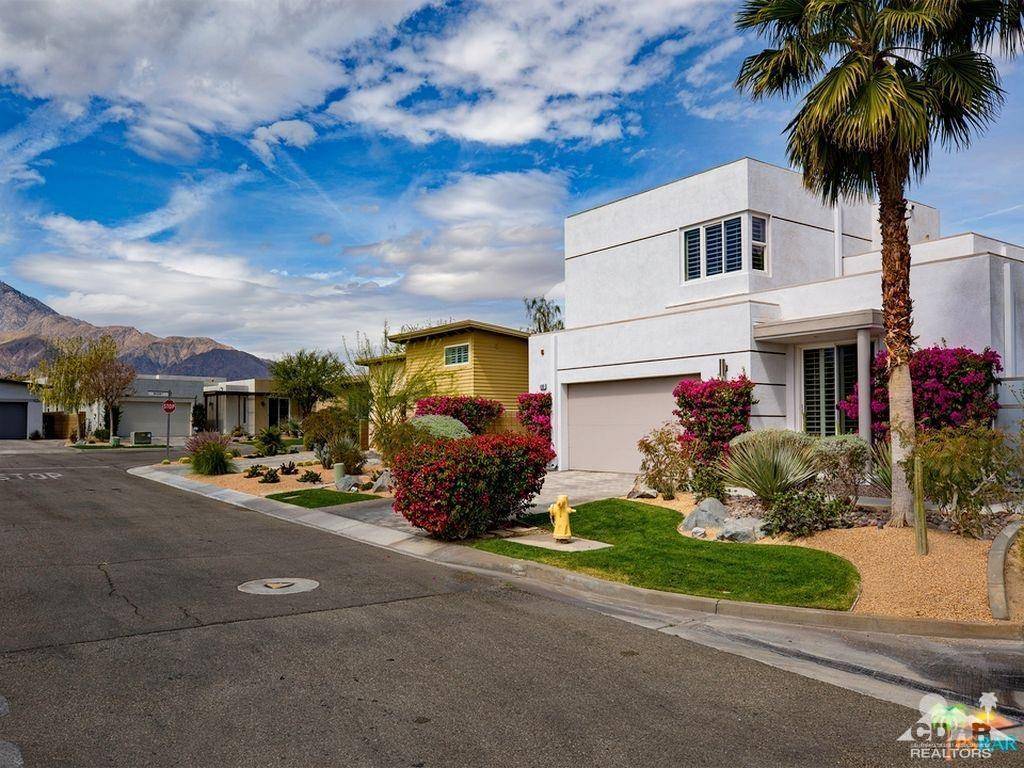 Palm Springs, CA 92262,4969 Davidson WAY