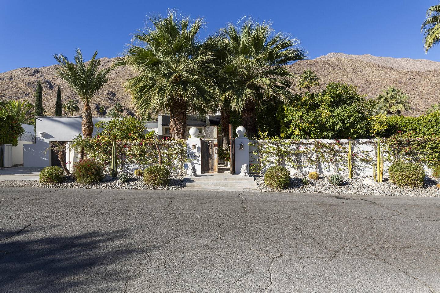 Palm Springs, CA 92264,1755 S Mesa DR