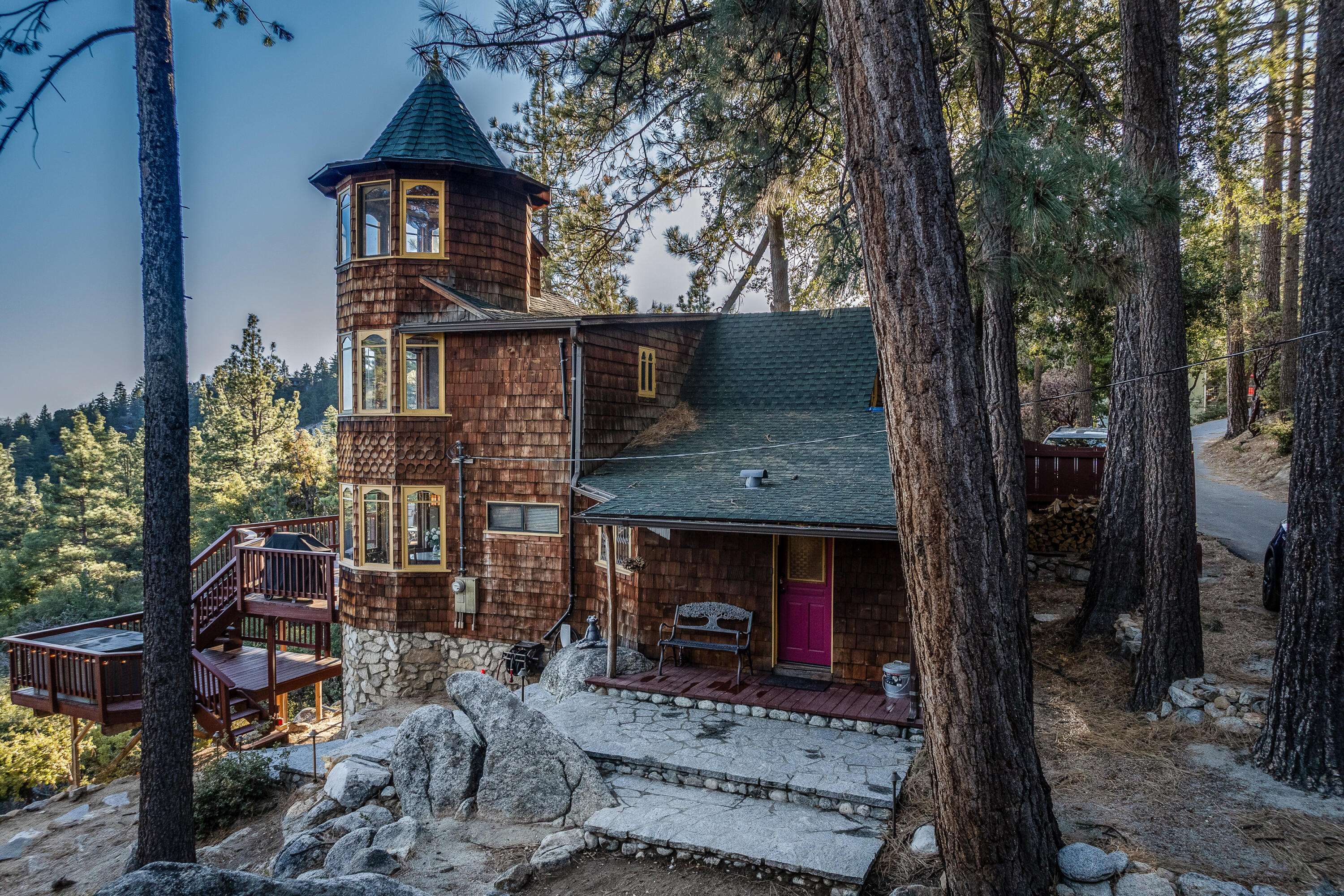 Idyllwild, CA 92549,53165 Mountain View DR