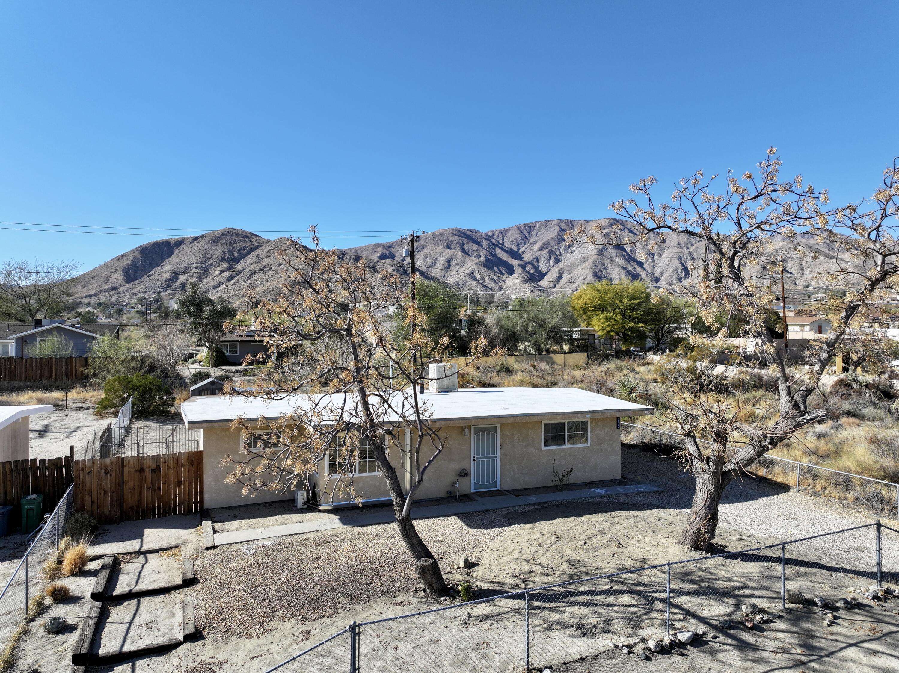 Morongo Valley, CA 92256,11010 Knobb AVE