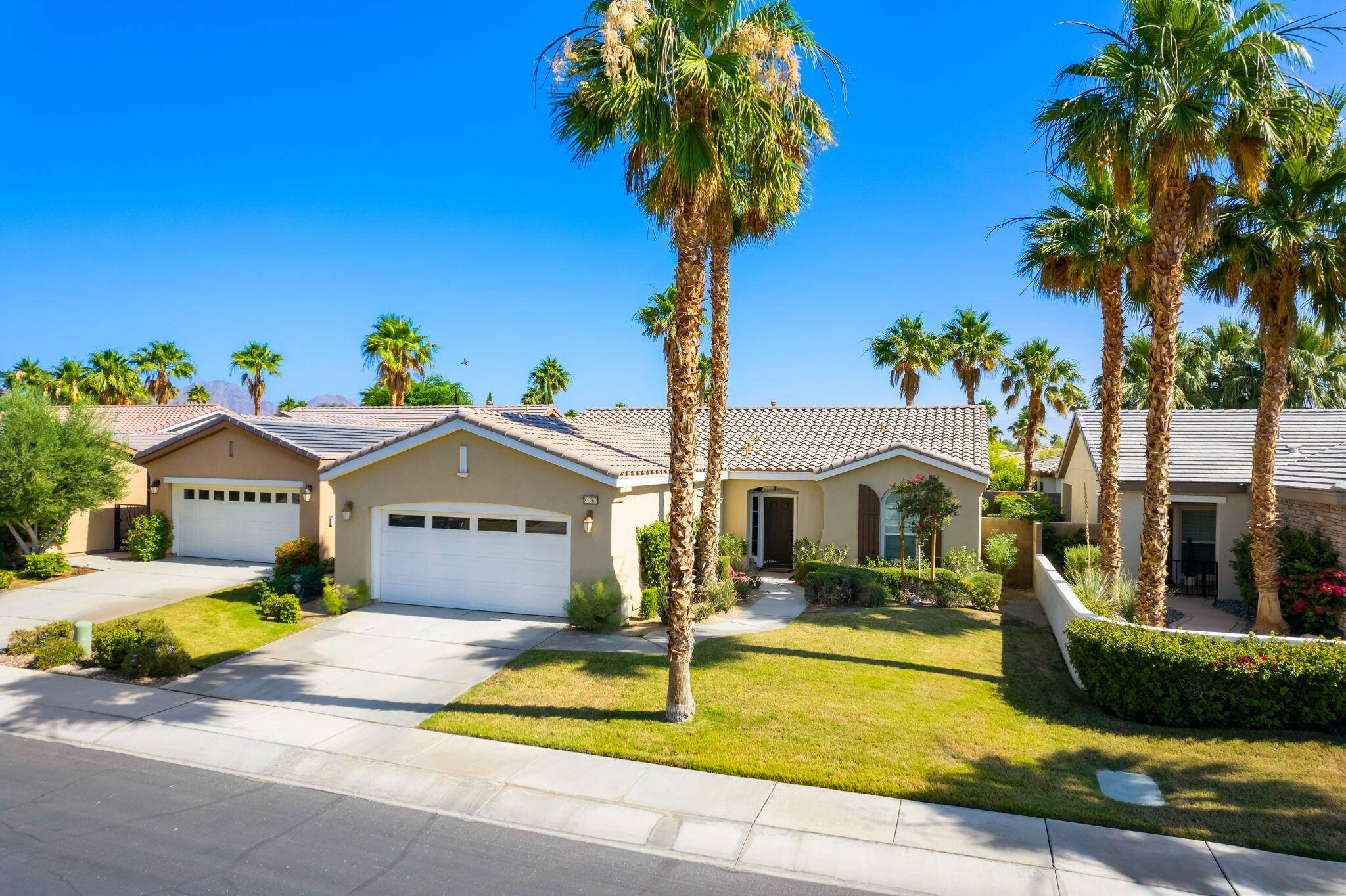 La Quinta, CA 92253,81462 Joshua Tree CT