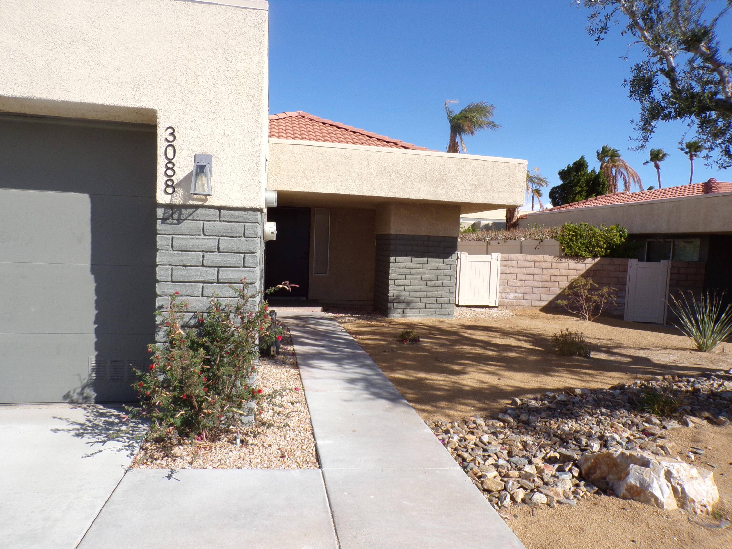 Palm Springs, CA 92262,3088 Sunflower CIR