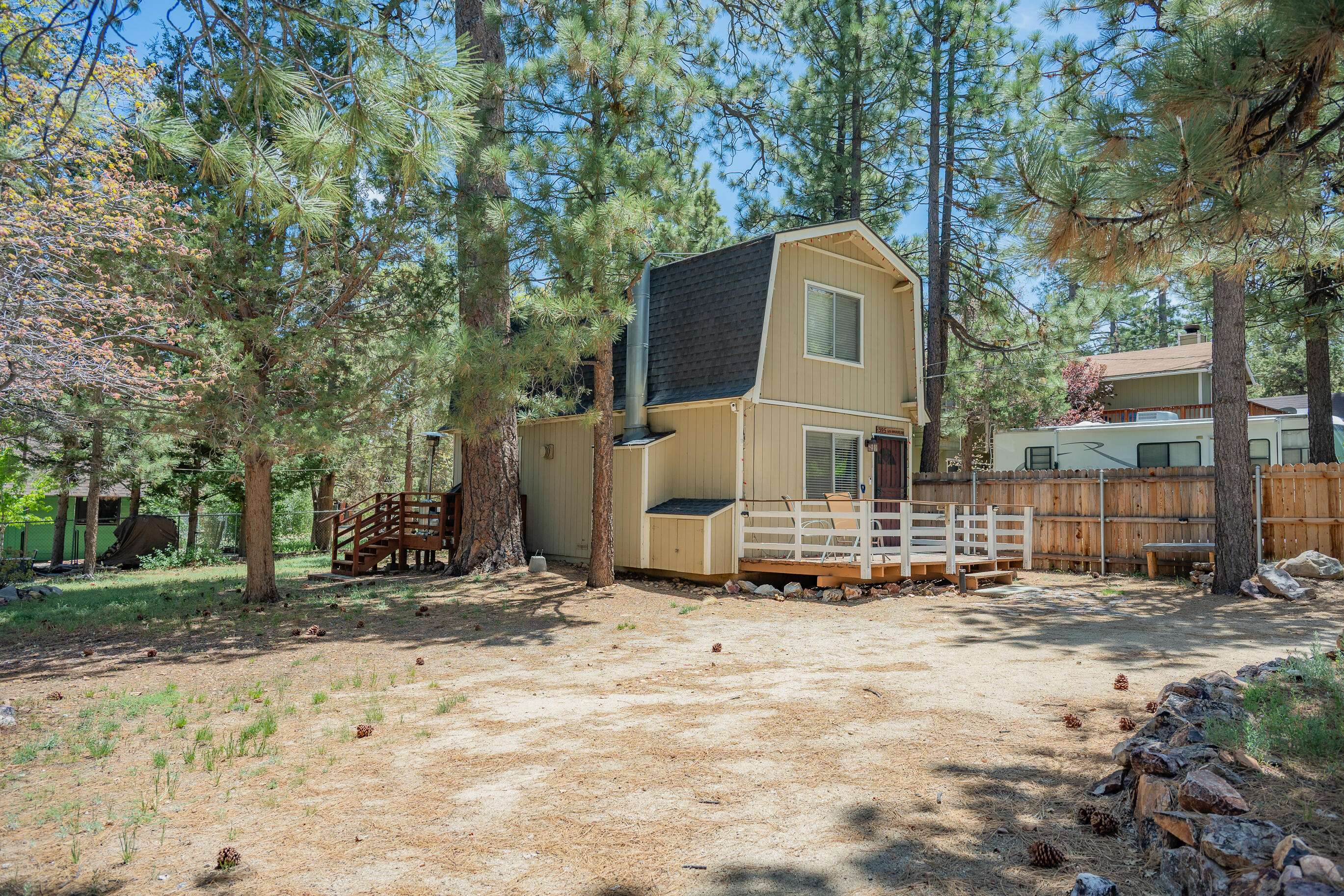 Sugarloaf, CA 92386,395 Los Angeles AVE