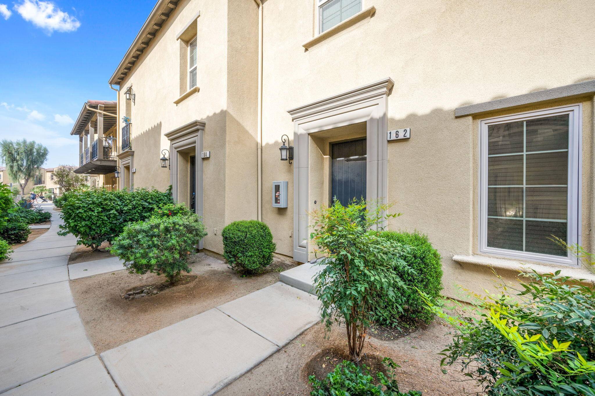 Palm Desert, CA 92211,162 Paseo Bravo