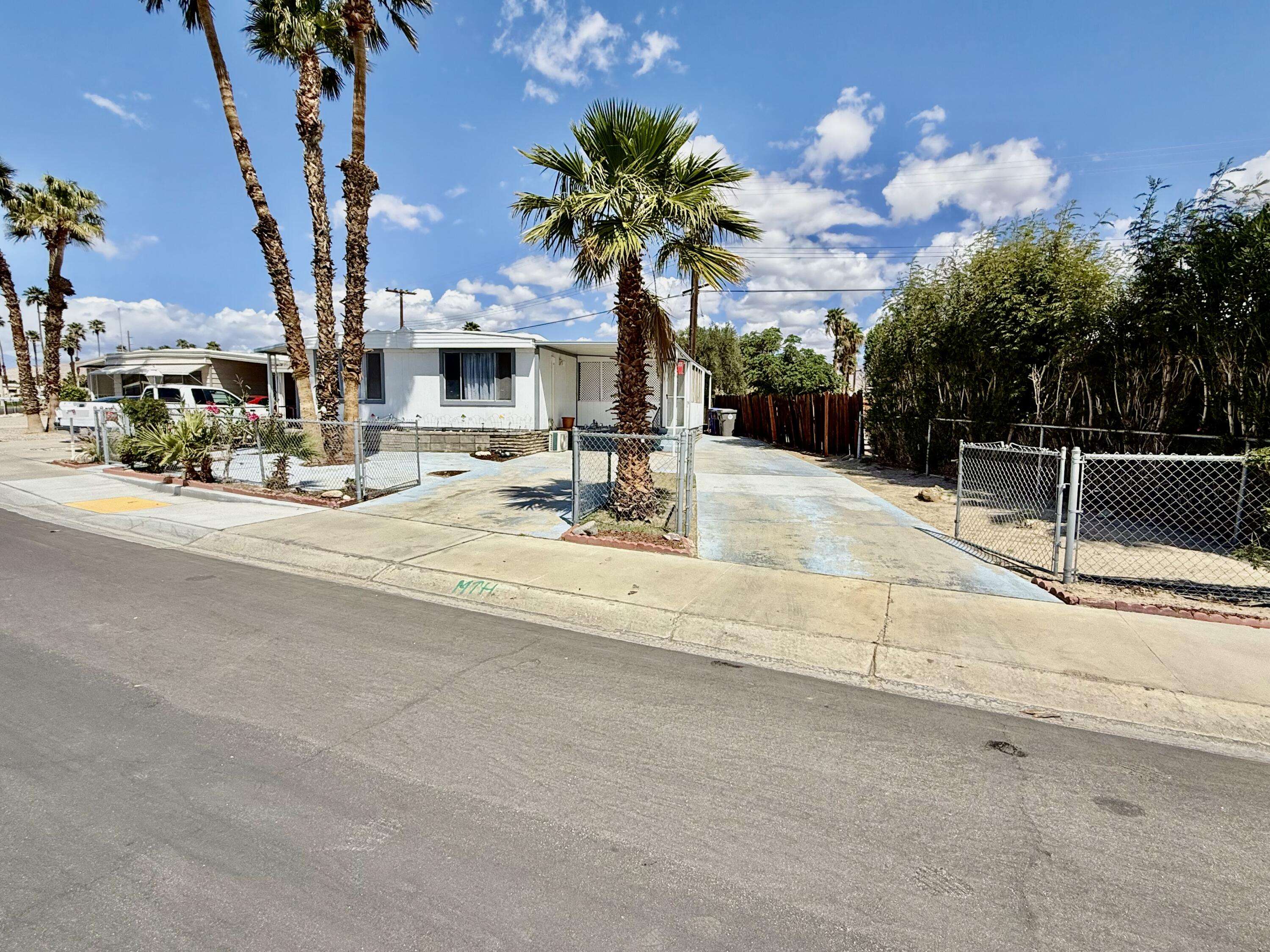 Thousand Palms, CA 92276,32220 San Miguelito DR
