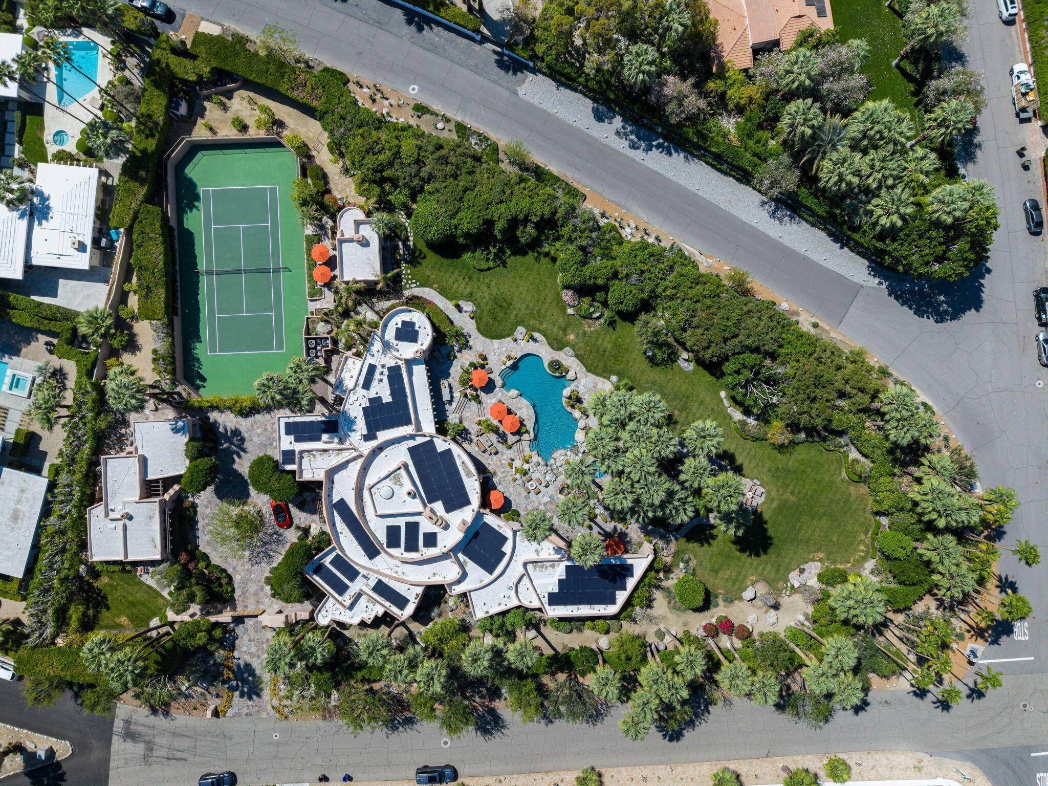 Palm Springs, CA 92262,475 S Via Las Palmas