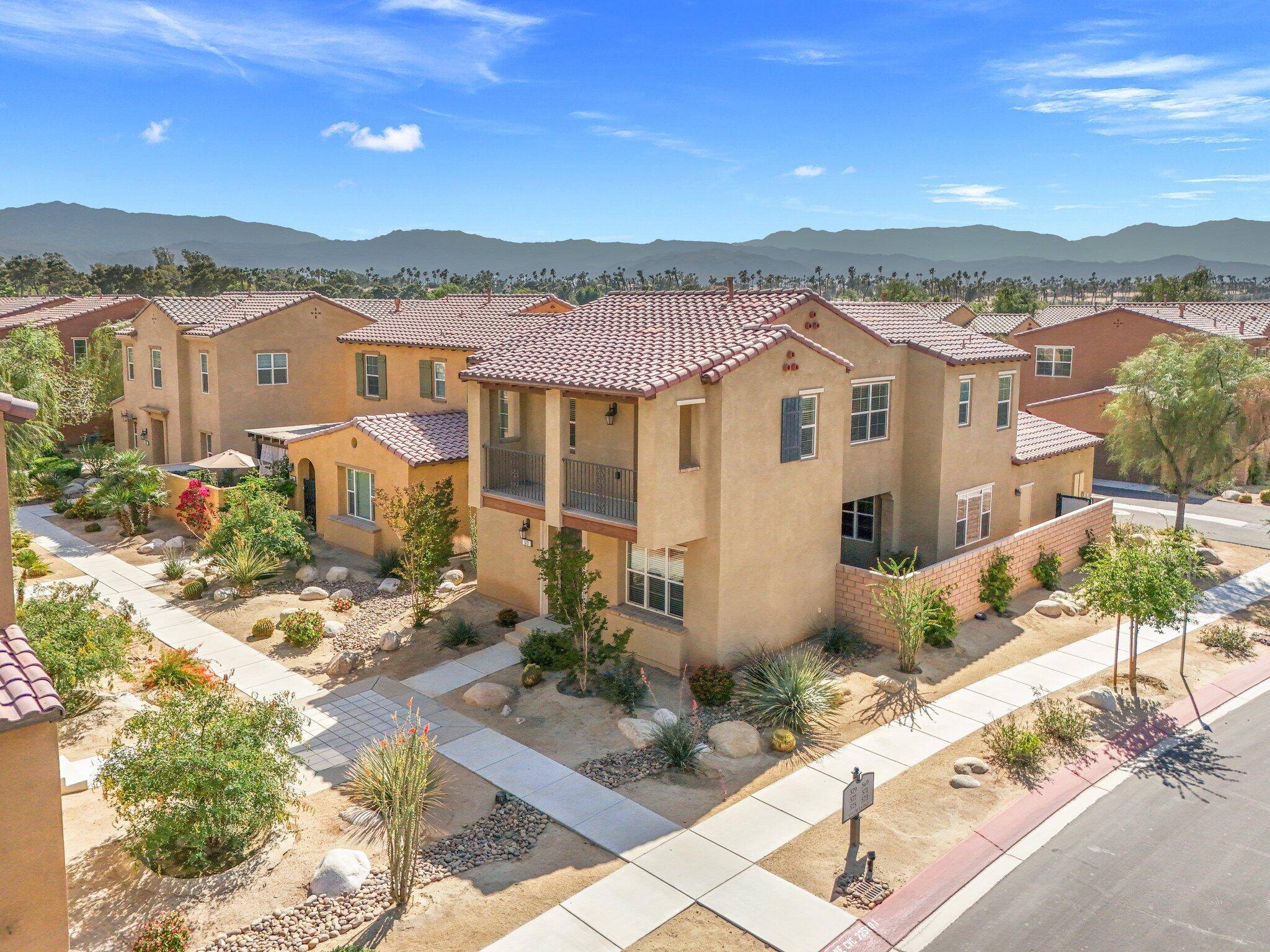 Palm Desert, CA 92211,573 Via De La Paz