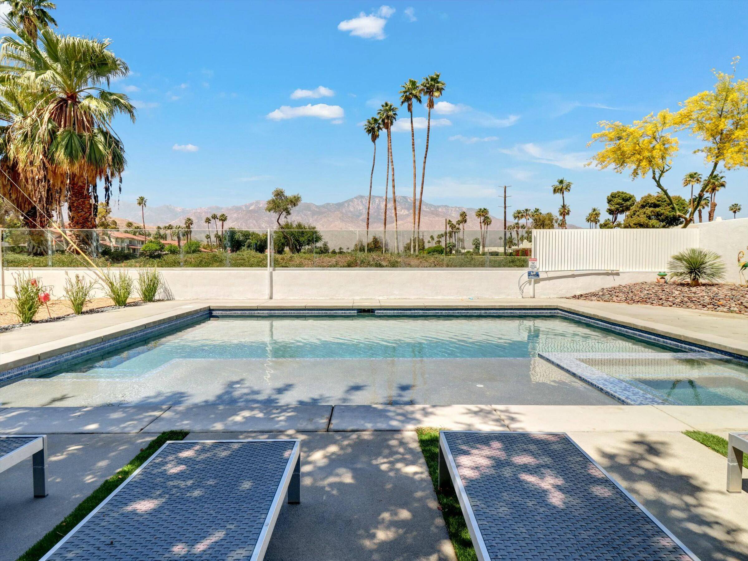 Palm Springs, CA 92264,1811 Lawrence ST