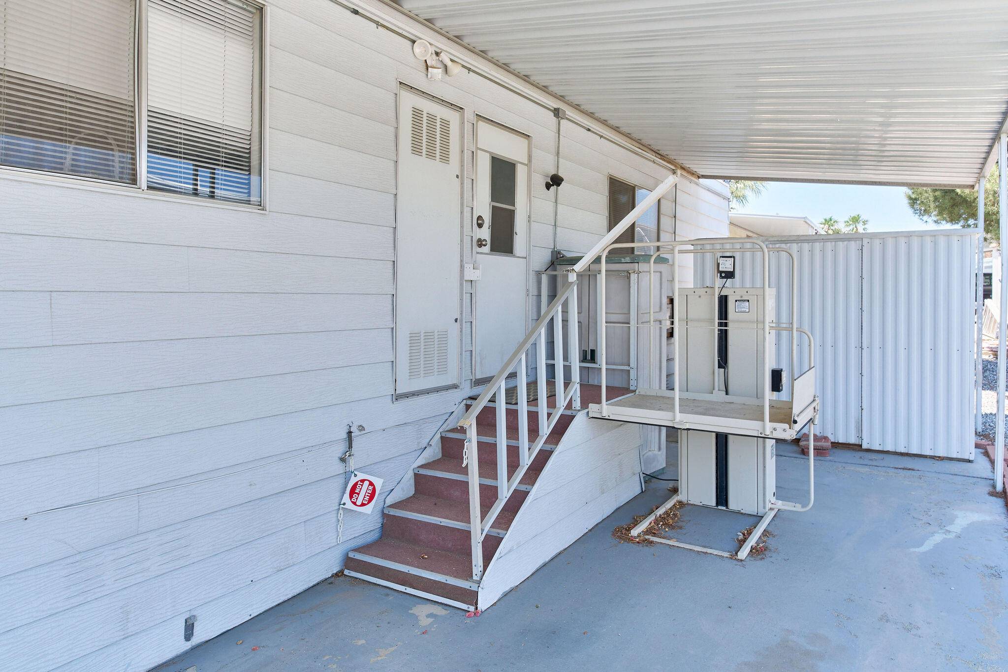 Desert Hot Springs, CA 92240,14777 Palm DR #35