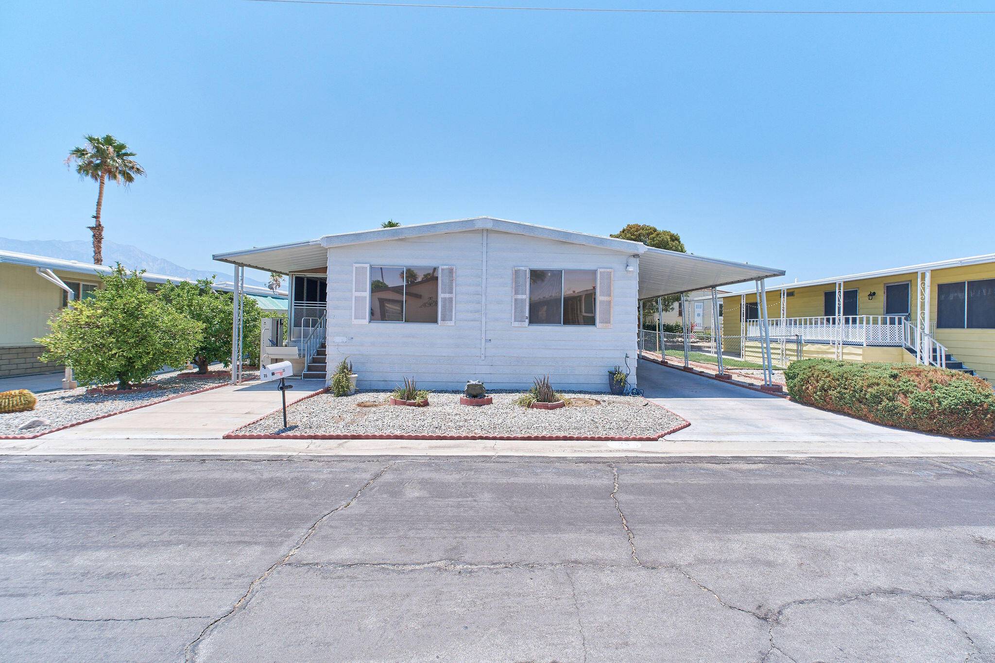 Desert Hot Springs, CA 92240,14777 Palm DR #35