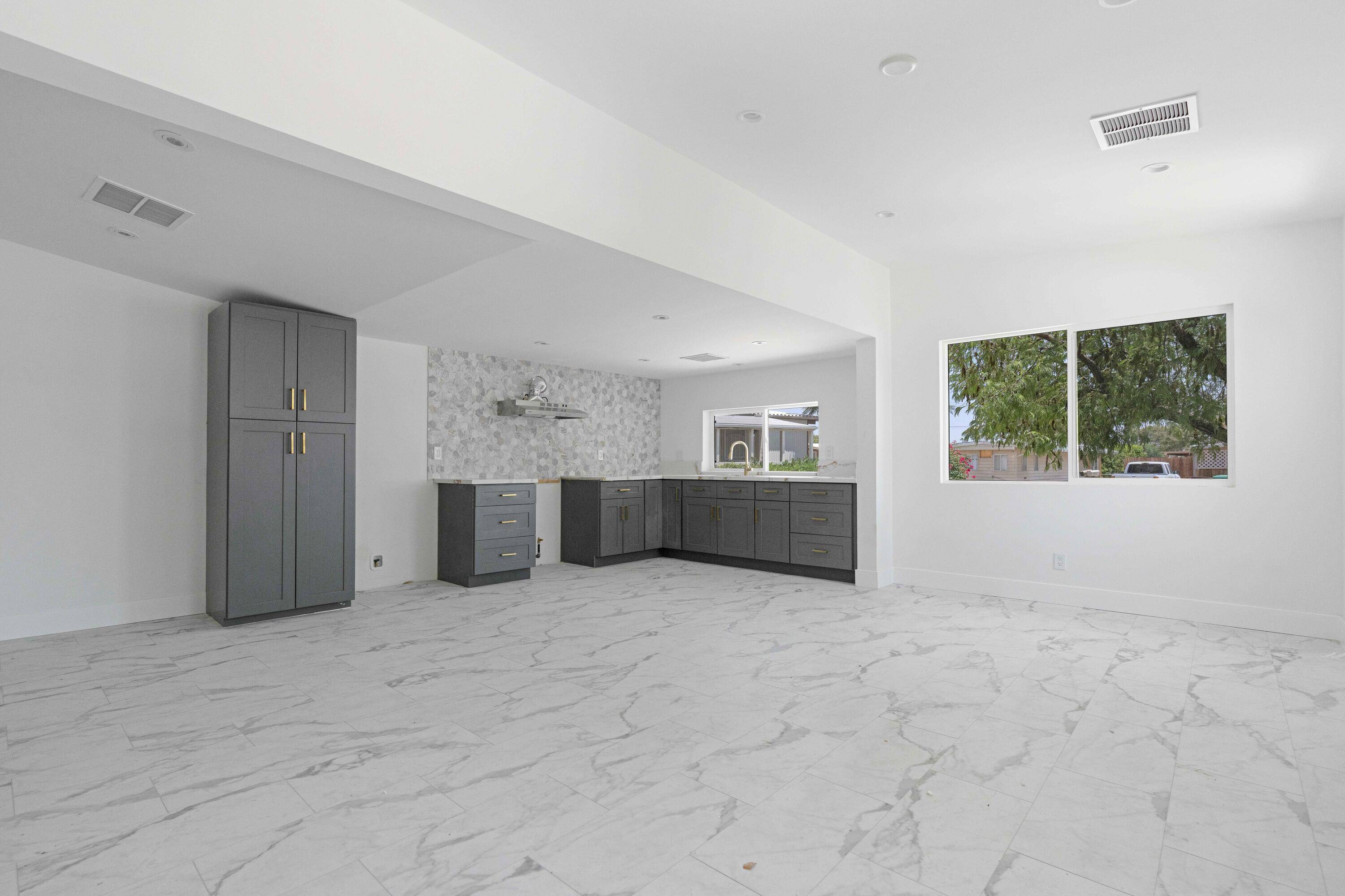 Thousand Palms, CA 92276,73400 Algonquin PL